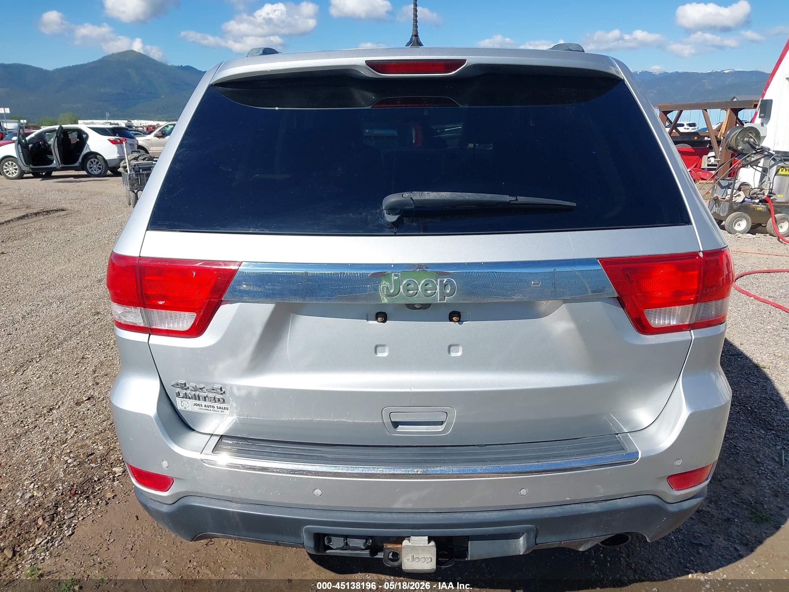 2012 Jeep Grand Cherokee Limited Silver vin: 1C4RJFBG8CC106426