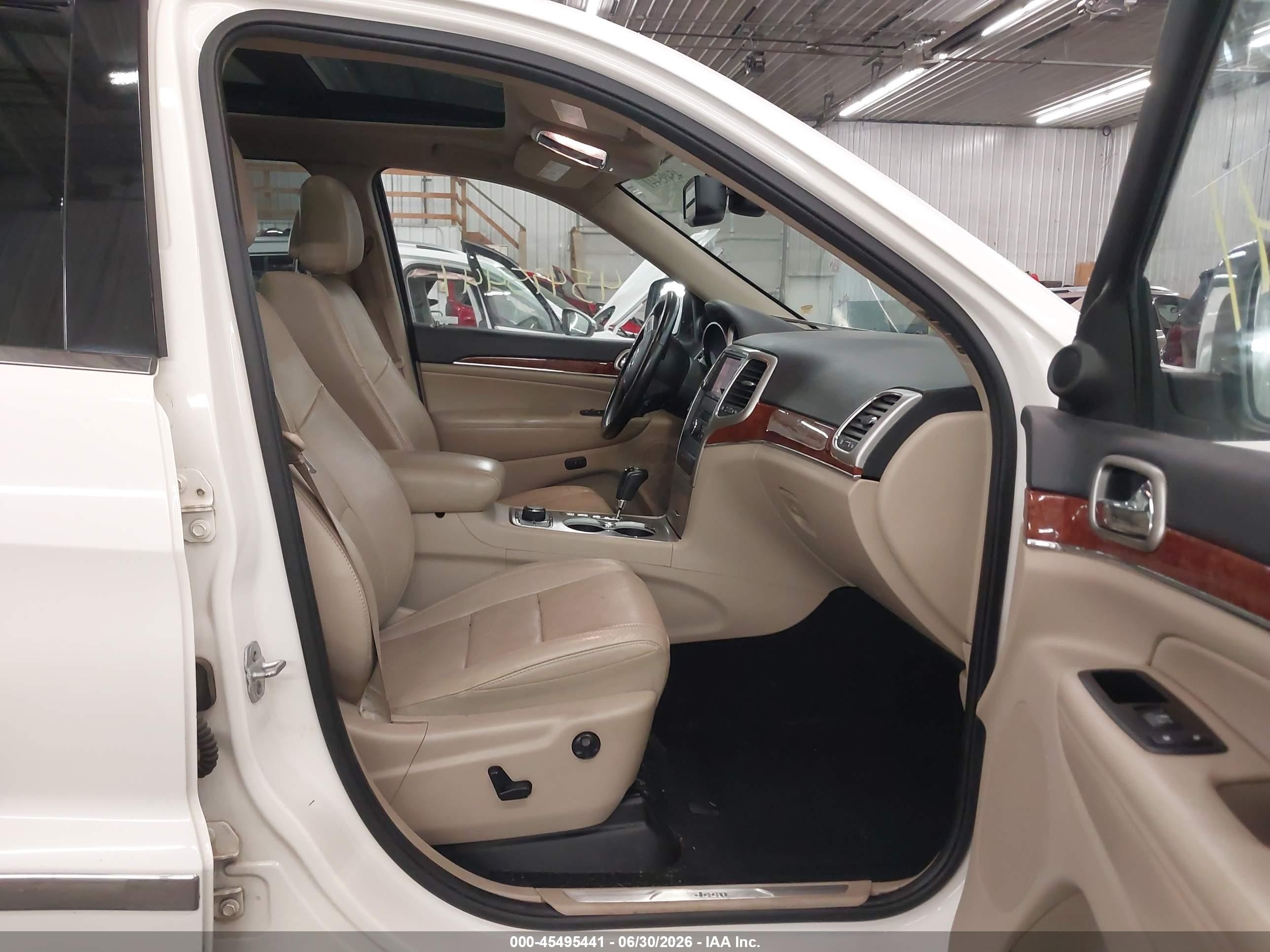 2012 Jeep Grand Cherokee Limited White vin: 1C4RJFBG8CC179747
