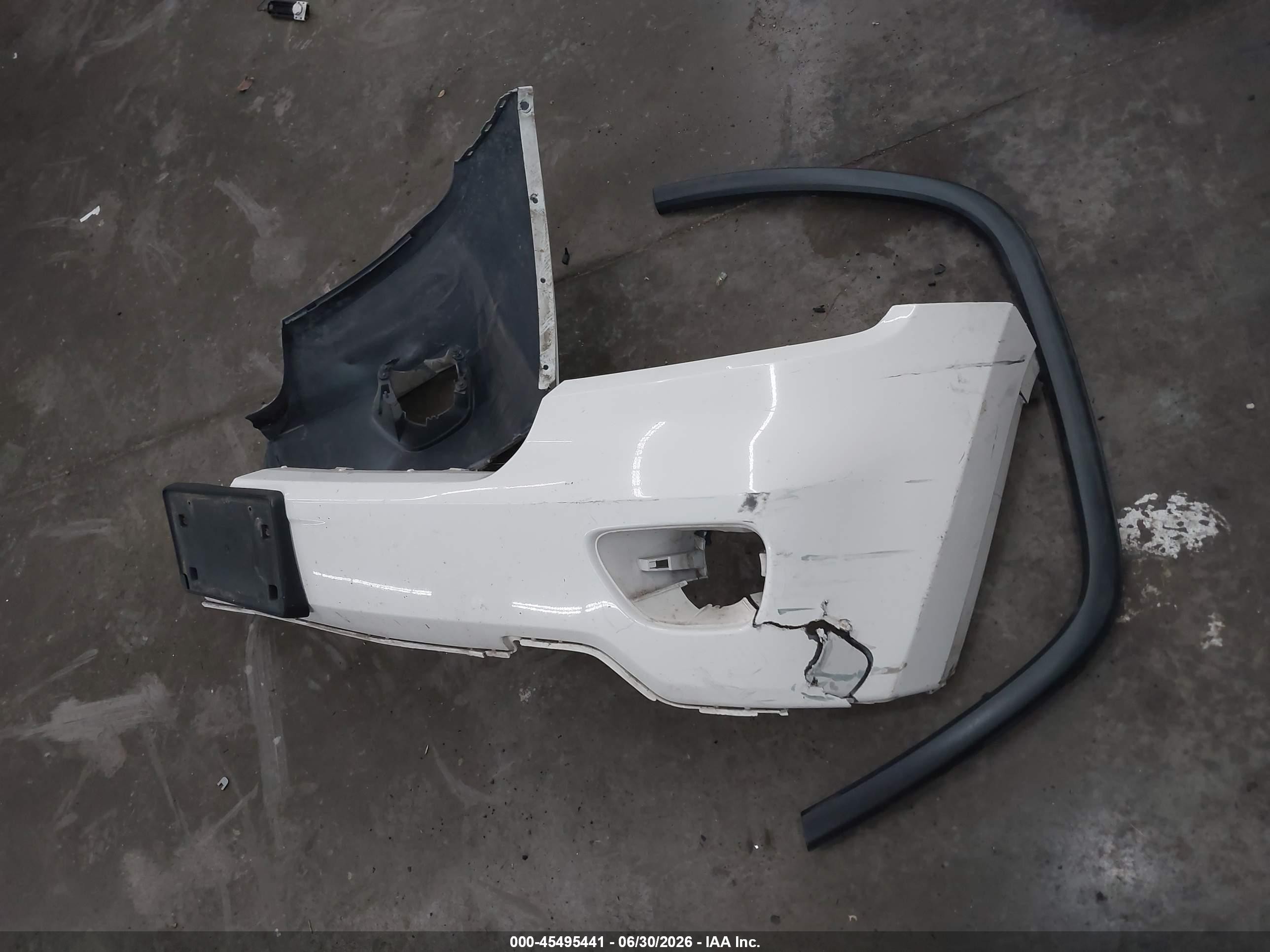 2012 Jeep Grand Cherokee Limited White vin: 1C4RJFBG8CC179747