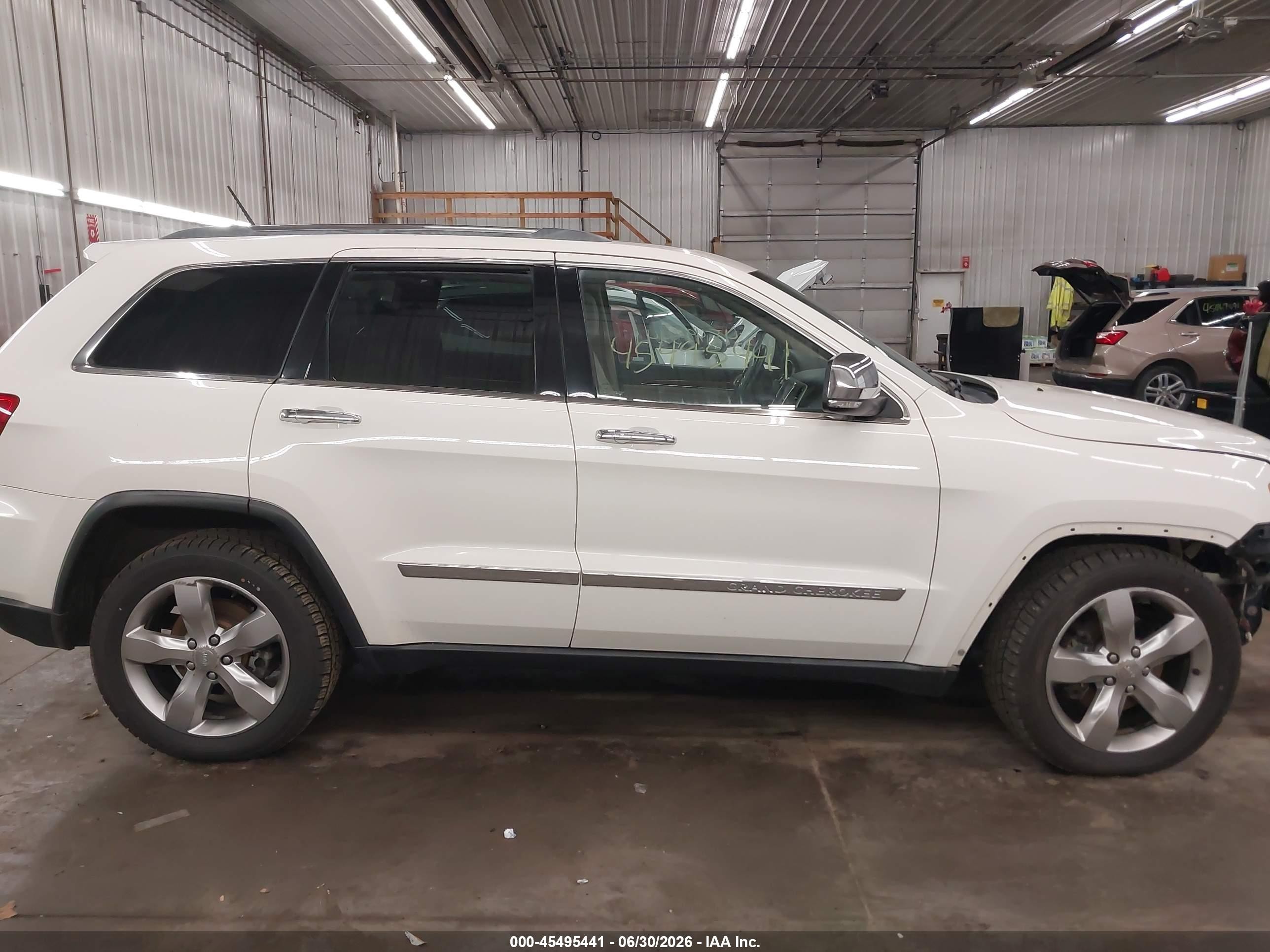 2012 Jeep Grand Cherokee Limited White vin: 1C4RJFBG8CC179747