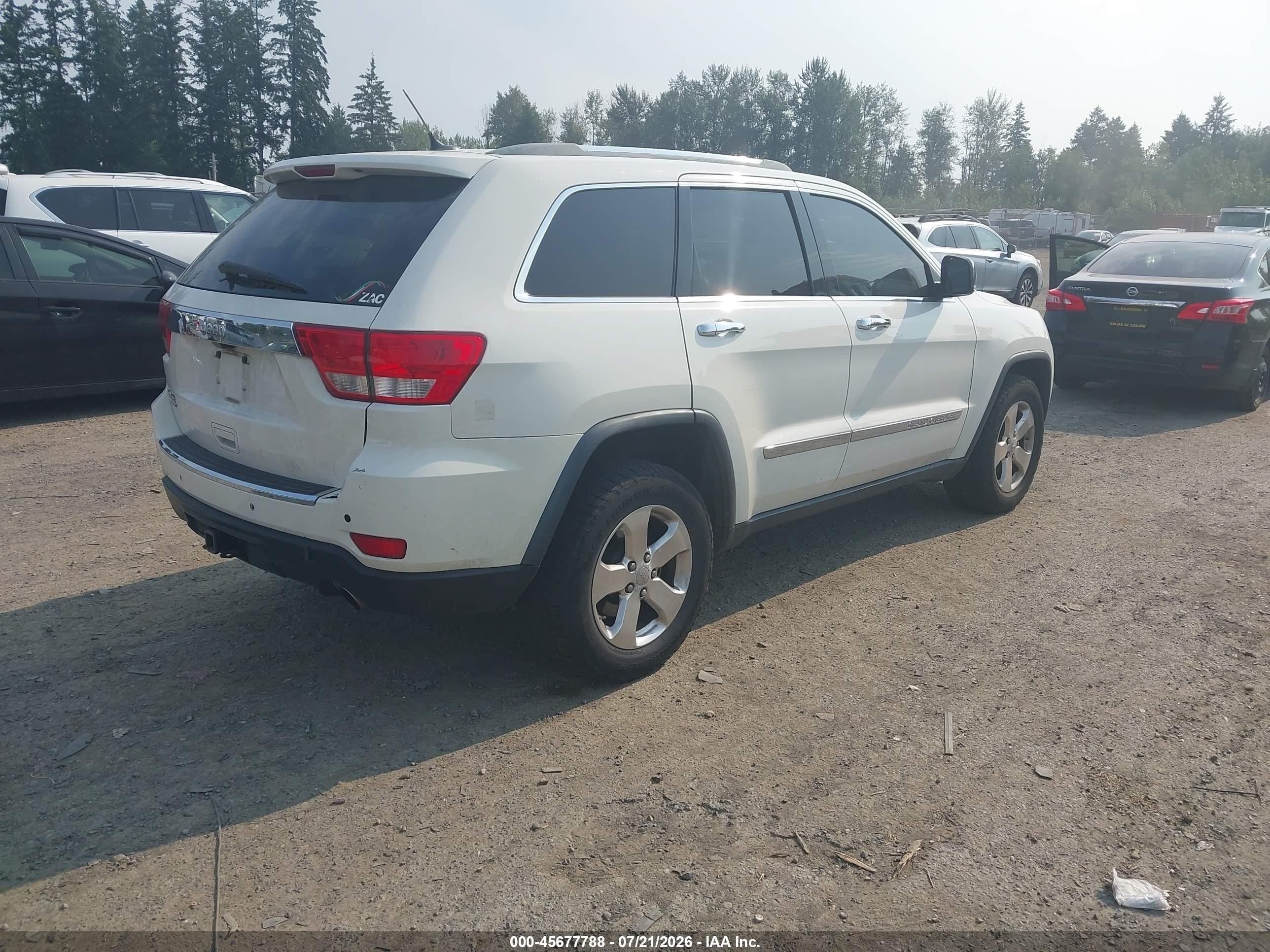 2012 Jeep Grand Cherokee Limited White vin: 1C4RJFBG8CC217820
