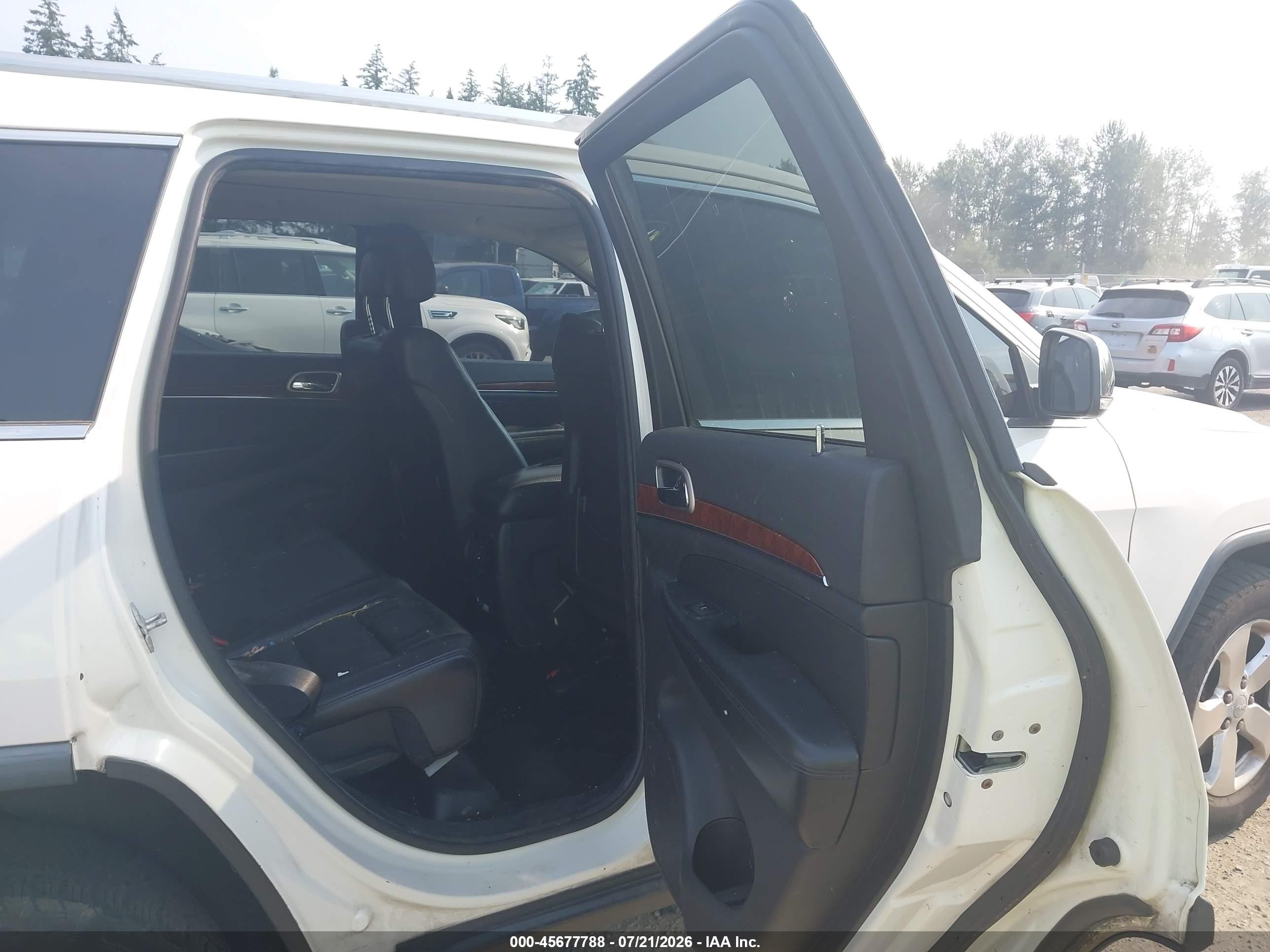 2012 Jeep Grand Cherokee Limited White vin: 1C4RJFBG8CC217820