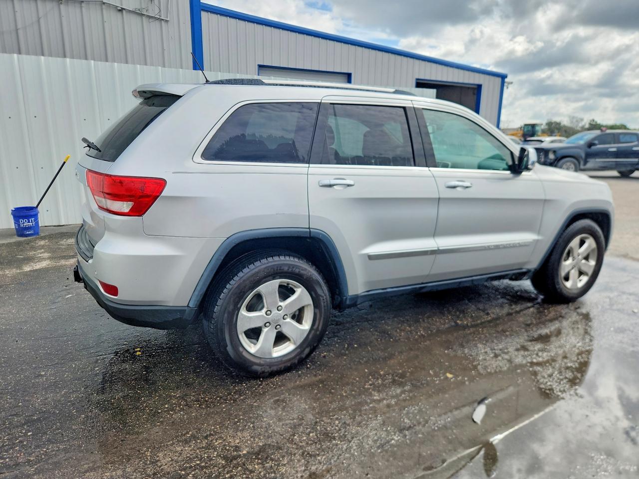 2013 Jeep Grand Cherokee Limited Silver vin: 1C4RJFBG8DC633318