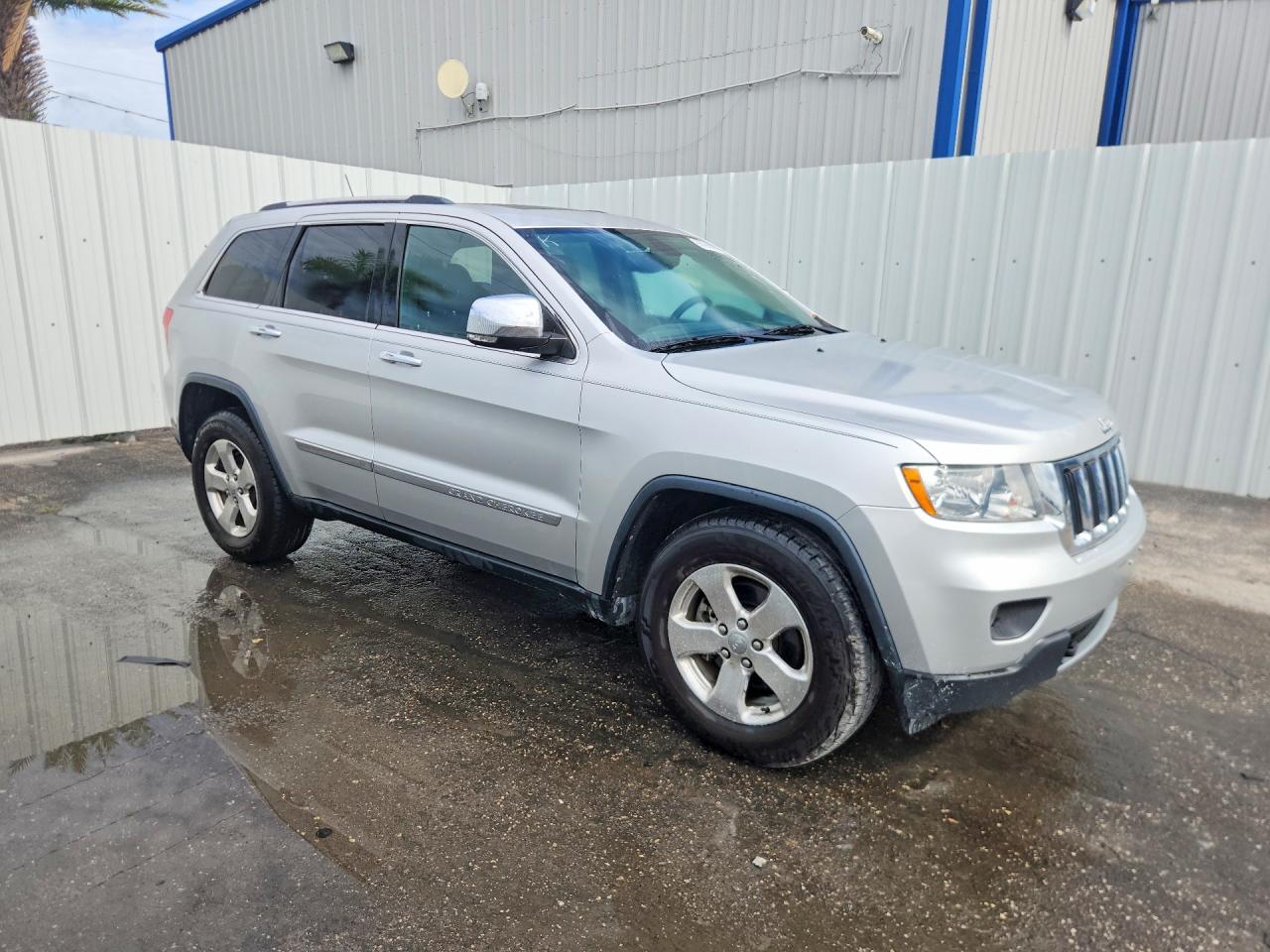 2013 Jeep Grand Cherokee Limited Silver vin: 1C4RJFBG8DC633318