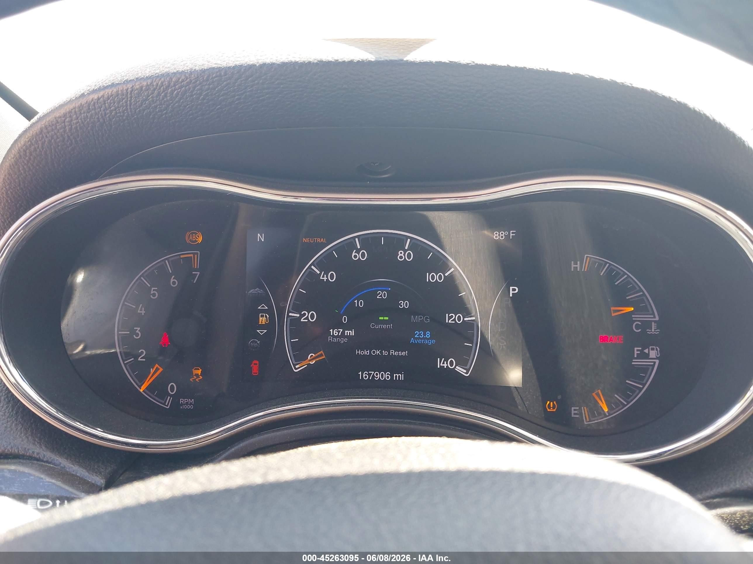 2014 Jeep Grand Cherokee Limited Silver vin: 1C4RJFBG8EC320948