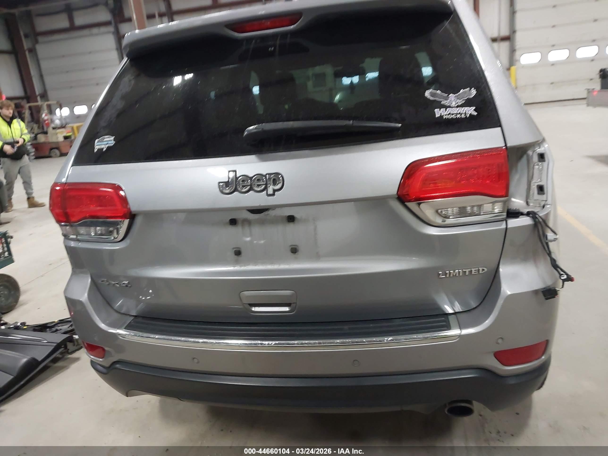 2015 Jeep Grand Cherokee Limited Silver vin: 1C4RJFBG8FC197556