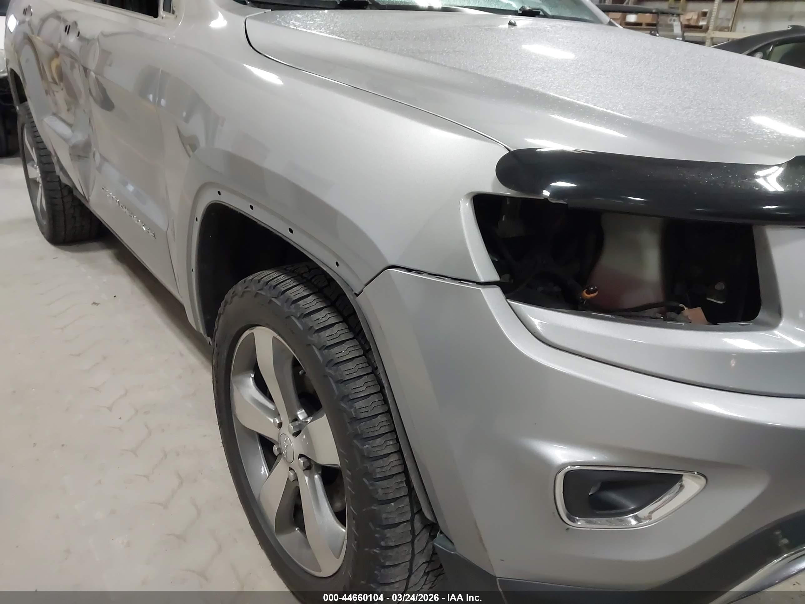 2015 Jeep Grand Cherokee Limited Silver vin: 1C4RJFBG8FC197556