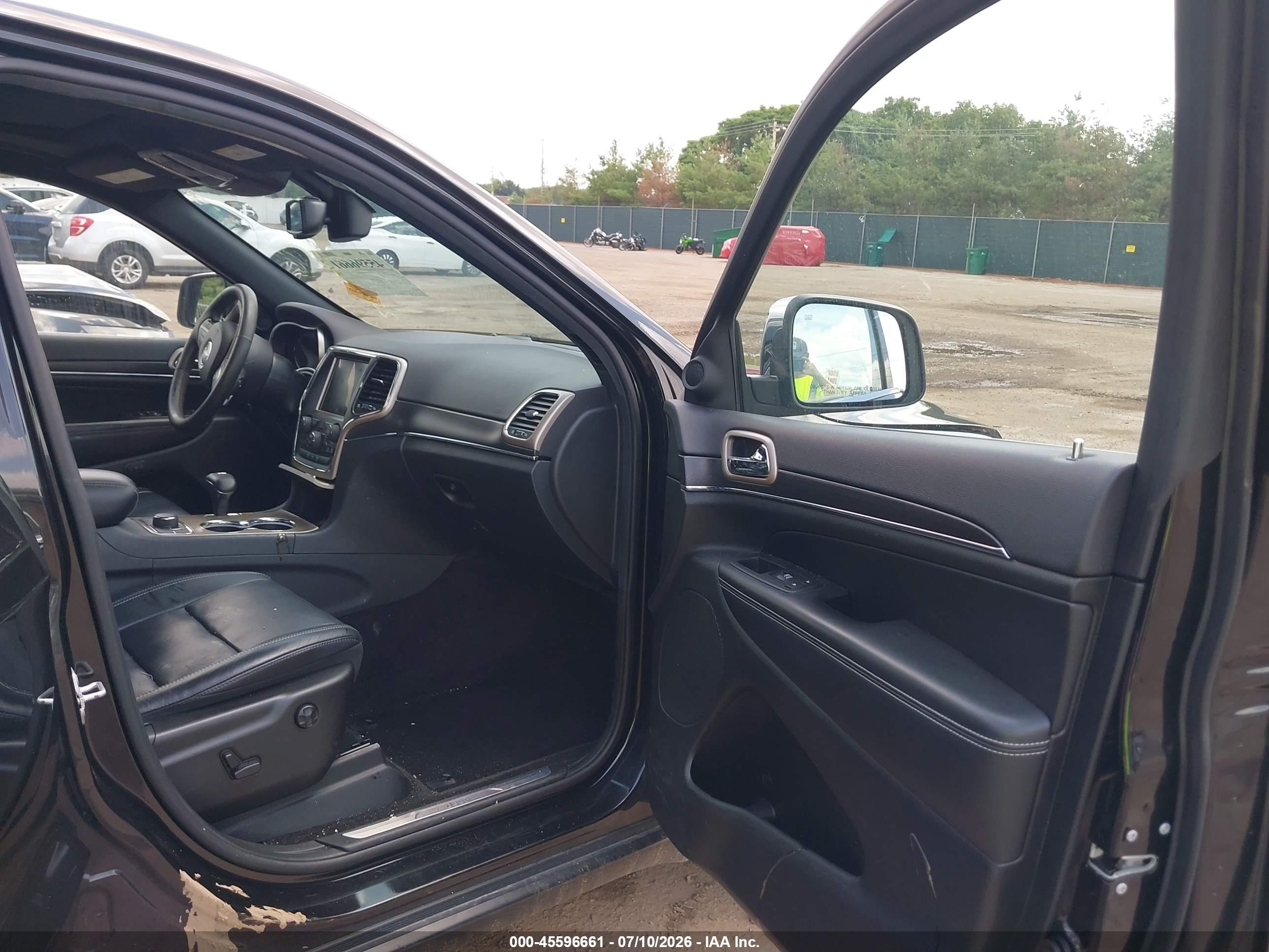 2015 Jeep Grand Cherokee Limited Черный vin: 1C4RJFBG8FC744051