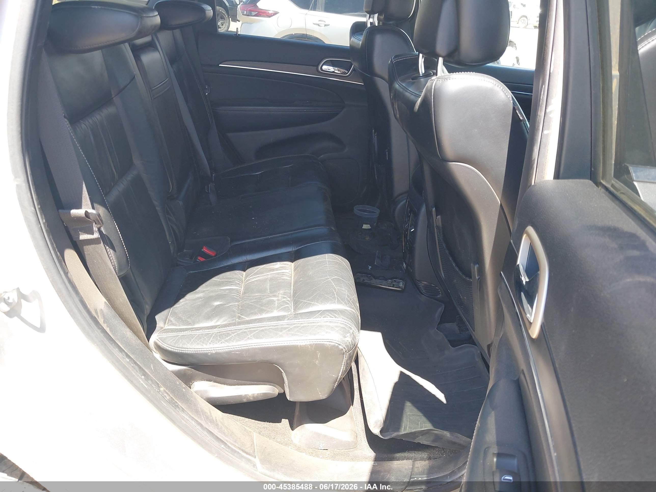 2015 Jeep Grand Cherokee Limited Silver vin: 1C4RJFBG8FC865792