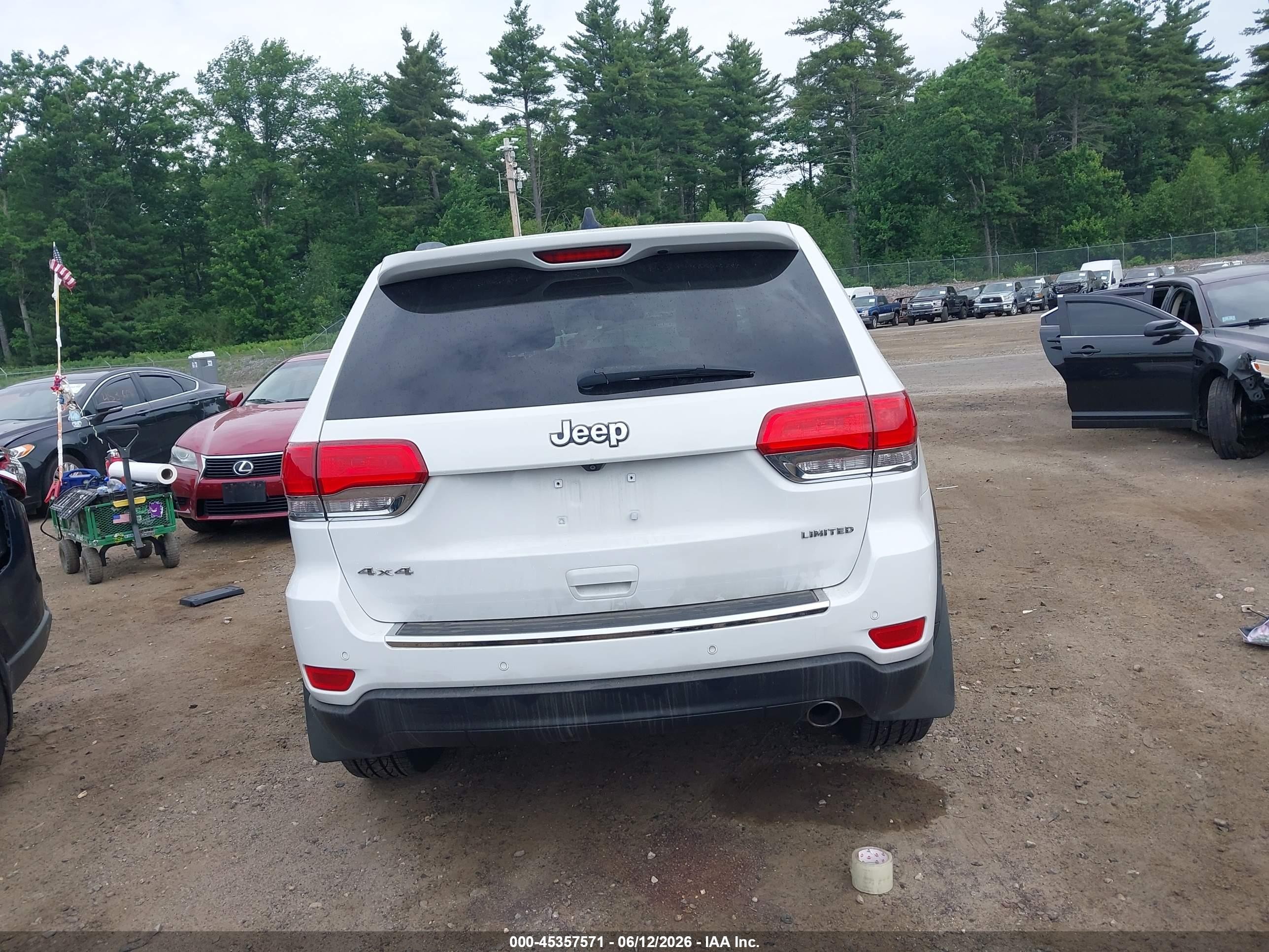 2015 Jeep Grand Cherokee Limited White vin: 1C4RJFBG8FC905479