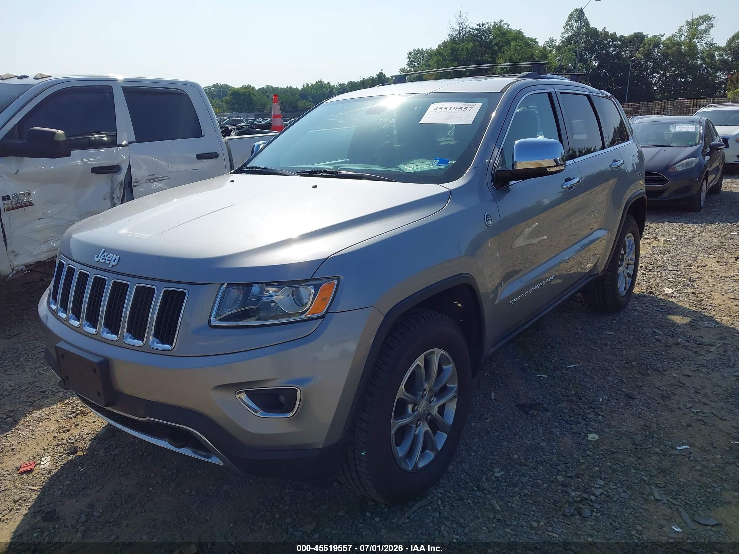 2015 Jeep Grand Cherokee Limited Silver vin: 1C4RJFBG8FC927322