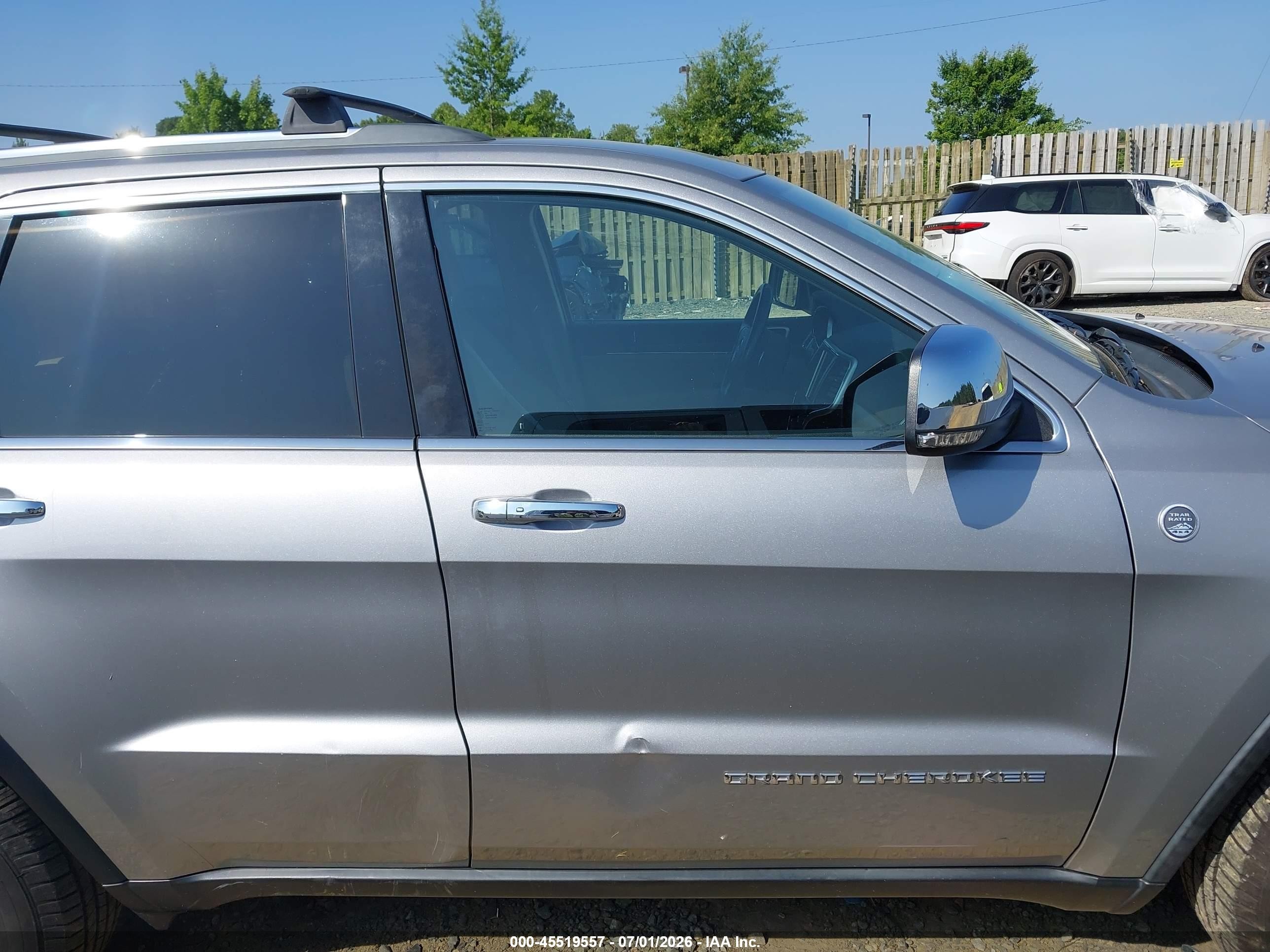 2015 Jeep Grand Cherokee Limited Silver vin: 1C4RJFBG8FC927322