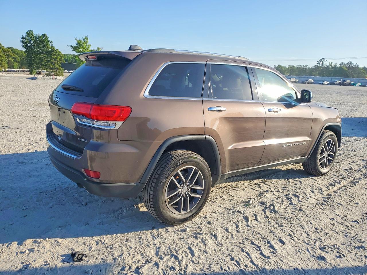 2018 Jeep Grand Cherokee Limited Коричневый vin: 1C4RJFBG8JC365432