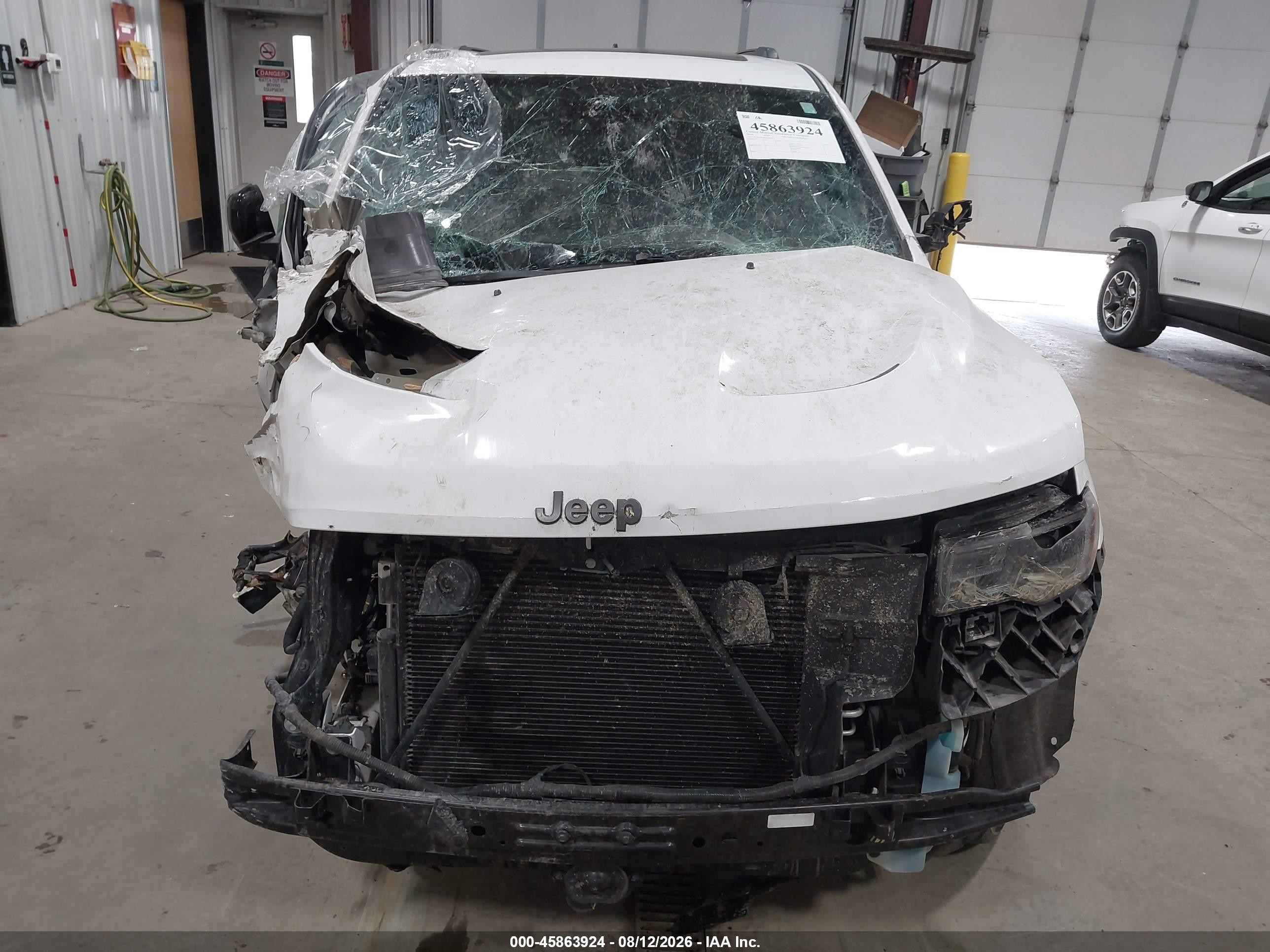 2019 Jeep Grand Cherokee Limited X 4x4 White vin: 1C4RJFBG8KC606875