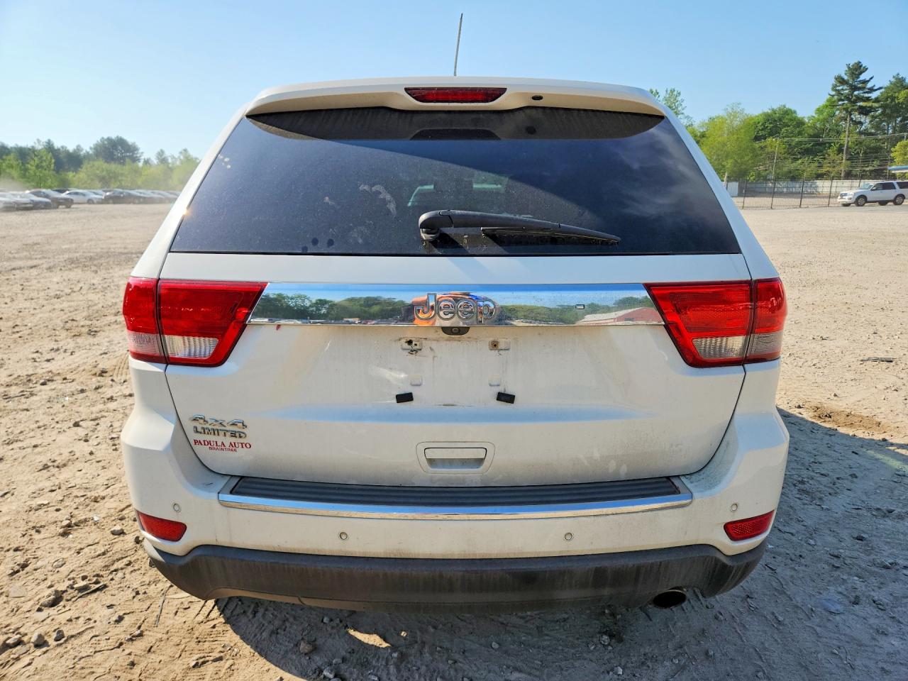 2012 Jeep Grand Cherokee Limited White vin: 1C4RJFBG9CC180101