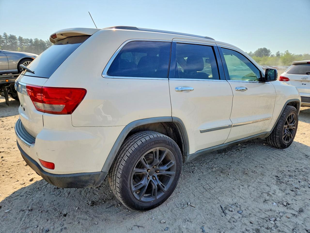 2012 Jeep Grand Cherokee Limited White vin: 1C4RJFBG9CC180101