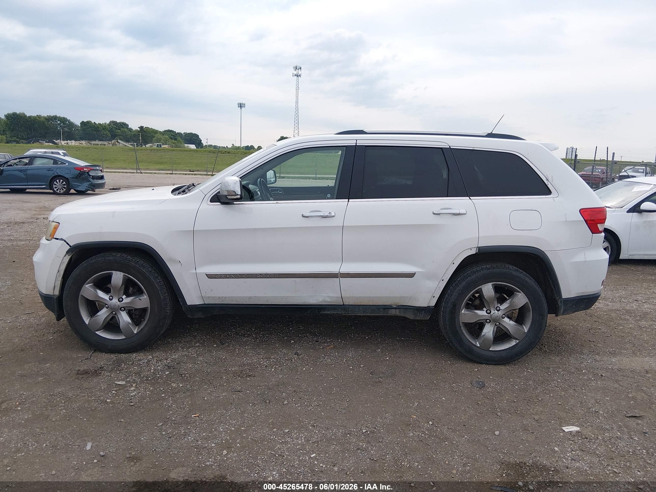 2013 Jeep Grand Cherokee Limited White vin: 1C4RJFBG9DC510997