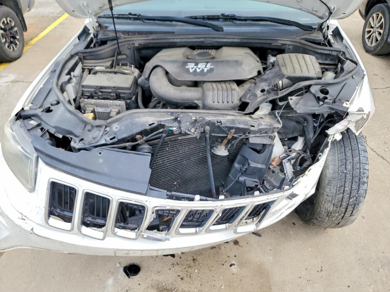 2014 Jeep Grand Cherokee Limited White vin: 1C4RJFBG9EC102601