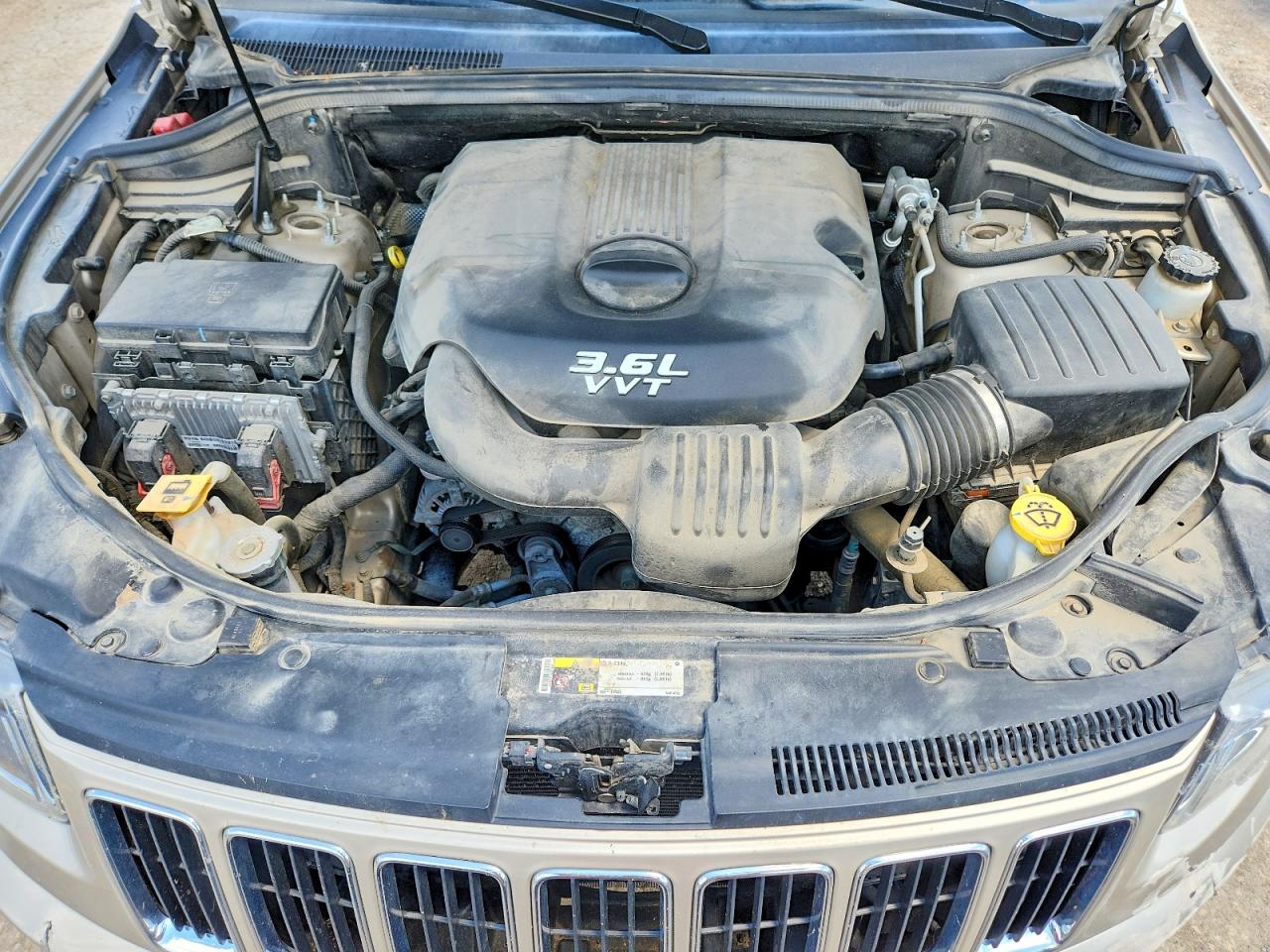 2014 Jeep Grand Cherokee Limited Золотой vin: 1C4RJFBG9EC210264