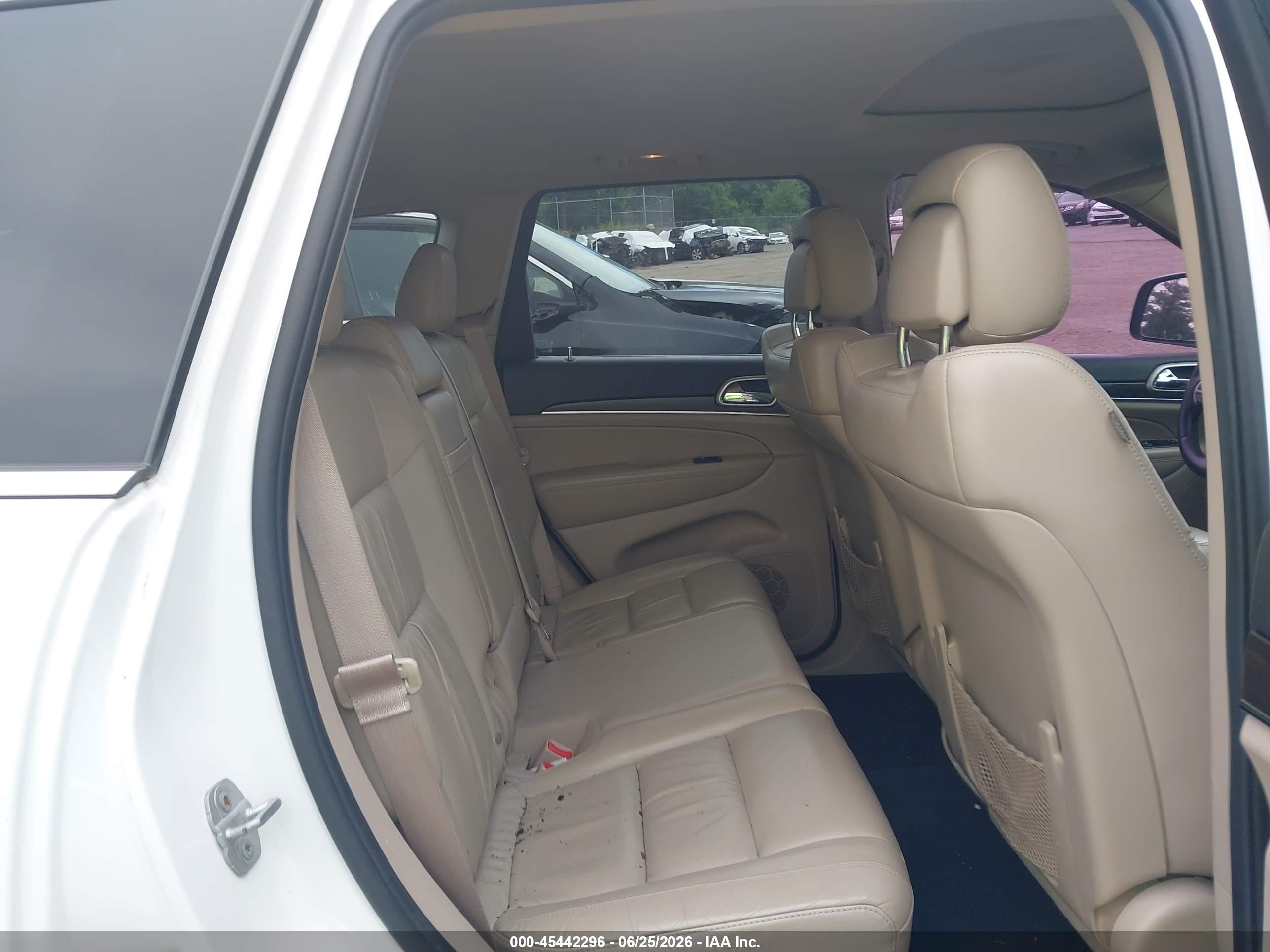 2014 Jeep Grand Cherokee Limited White vin: 1C4RJFBG9EC275096