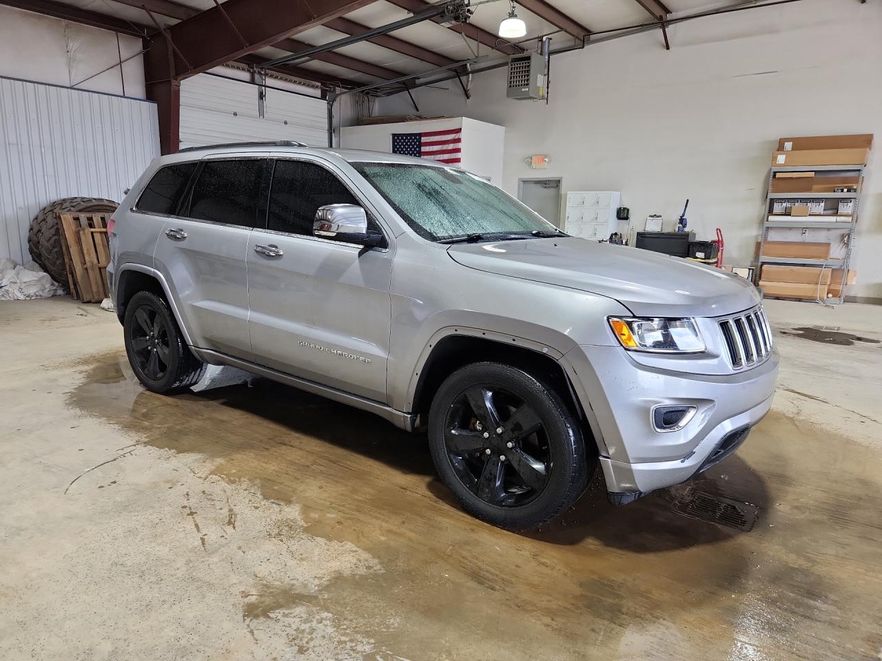 2014 Jeep Grand Cherokee Limited Серый vin: 1C4RJFBG9EC375683 Damage: Right Front Wheel Opening Mldg, Broken, Replacement Required