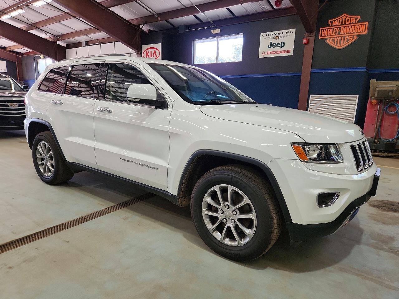 2014 Jeep Grand Cherokee Limited White vin: 1C4RJFBG9EC546822