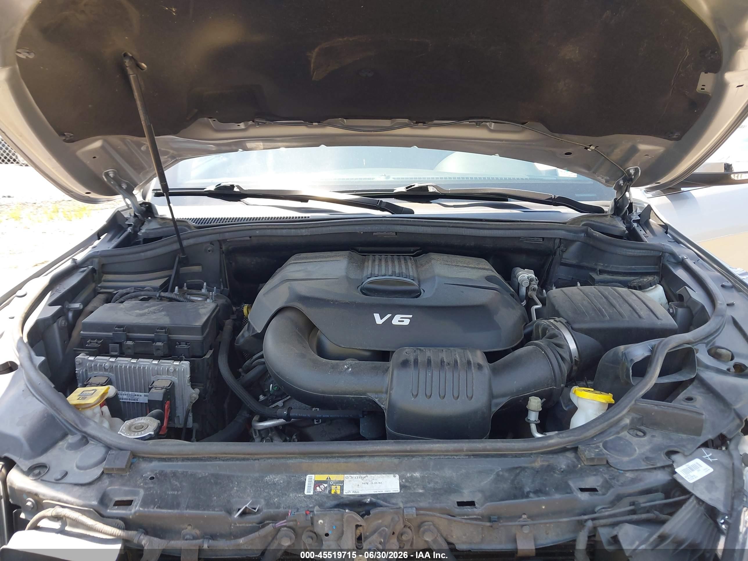 2015 Jeep Grand Cherokee Limited Silver vin: 1C4RJFBG9FC197193