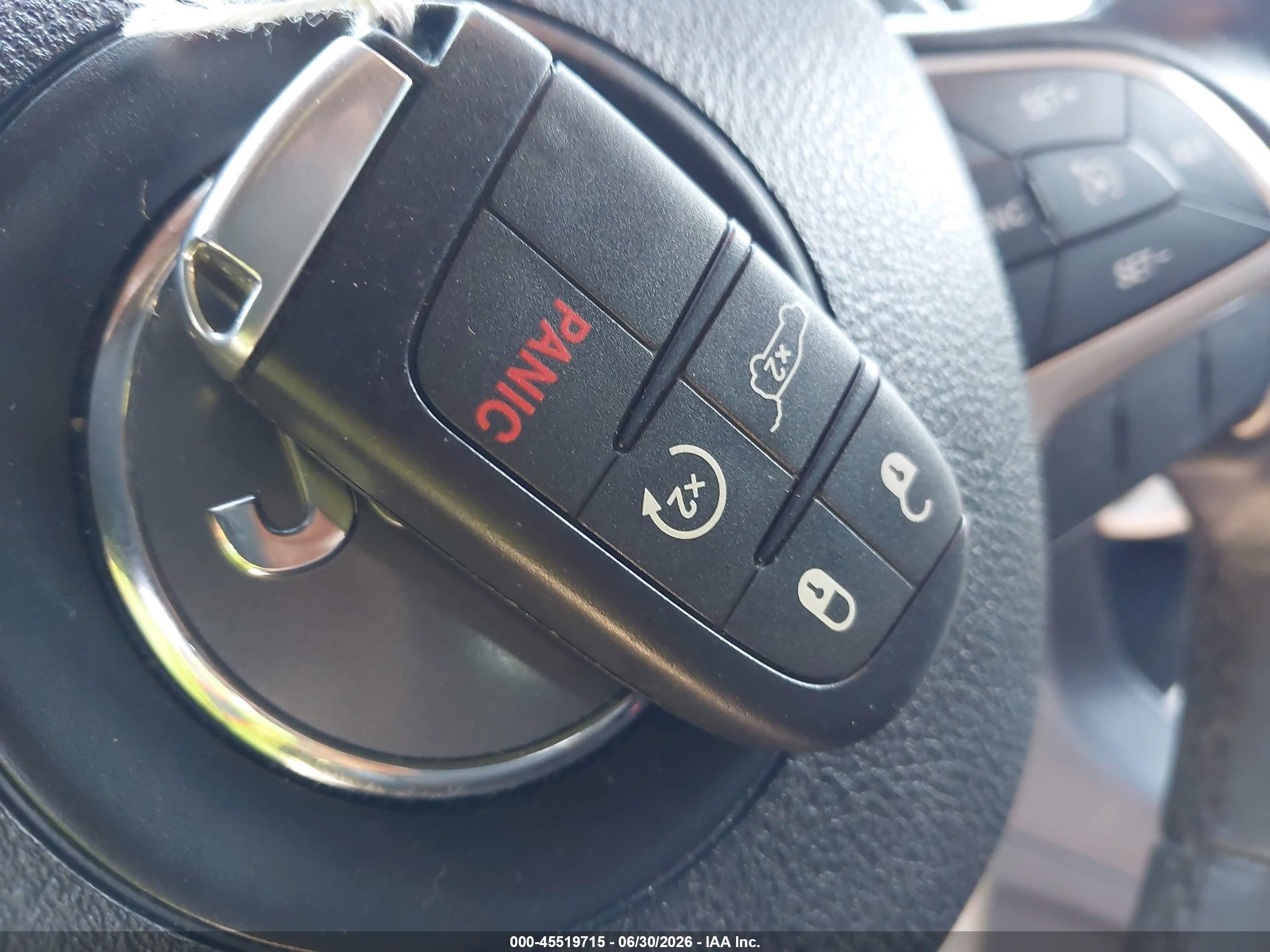 2015 Jeep Grand Cherokee Limited Silver vin: 1C4RJFBG9FC197193