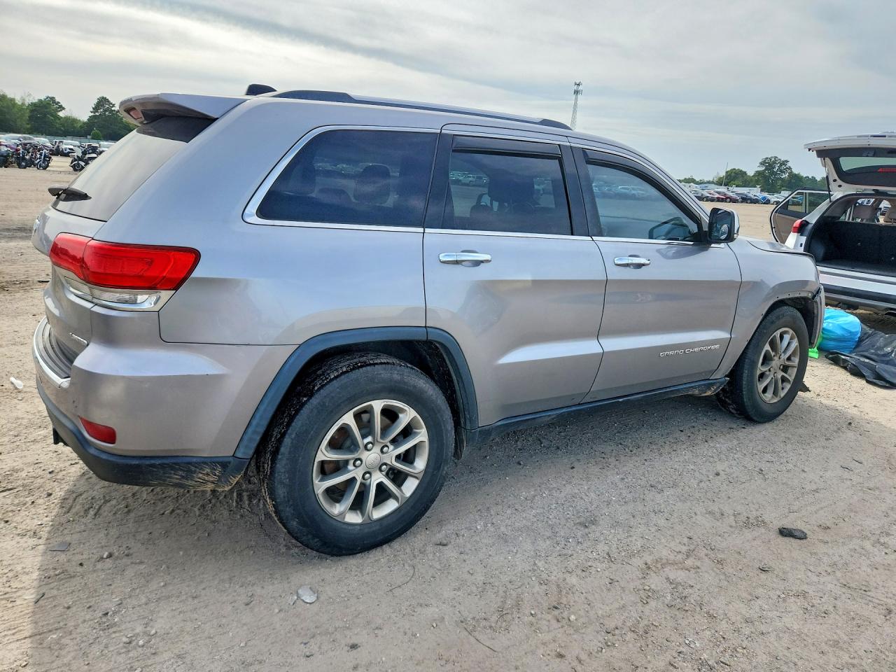 2015 Jeep Grand Cherokee Limited Silver vin: 1C4RJFBG9FC233769