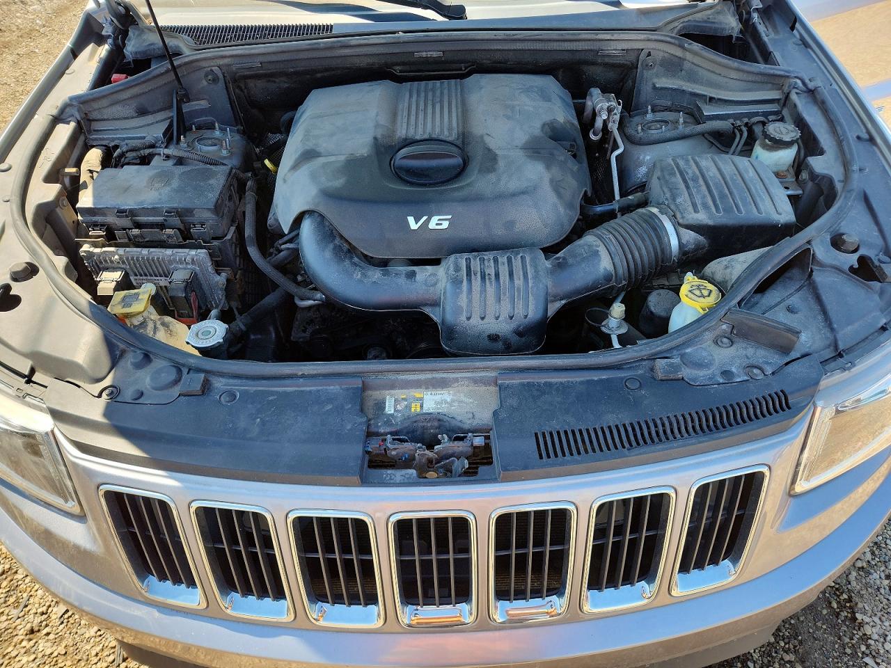 2015 Jeep Grand Cherokee Limited Silver vin: 1C4RJFBG9FC634075