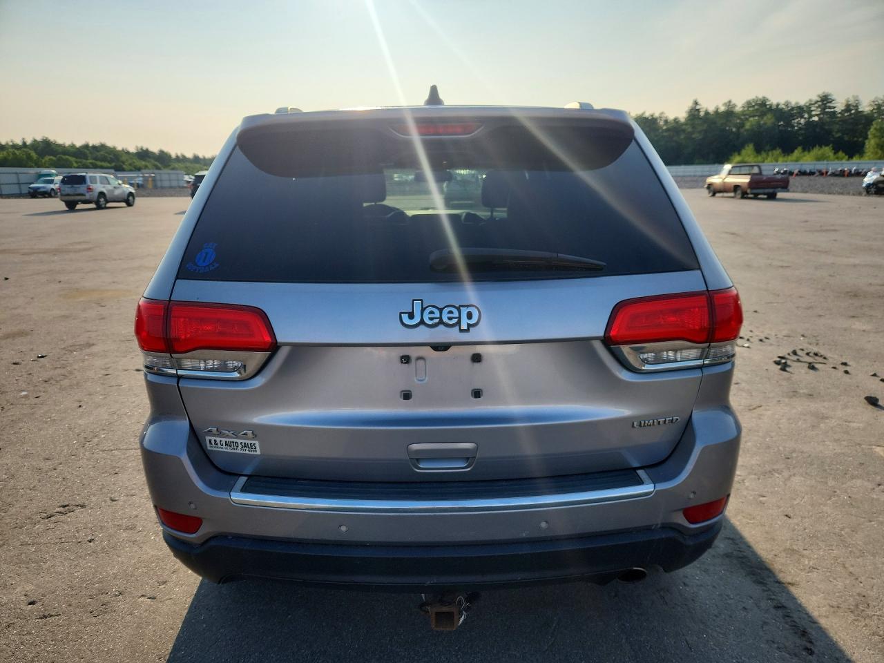 2015 Jeep Grand Cherokee Limited Silver vin: 1C4RJFBG9FC697659