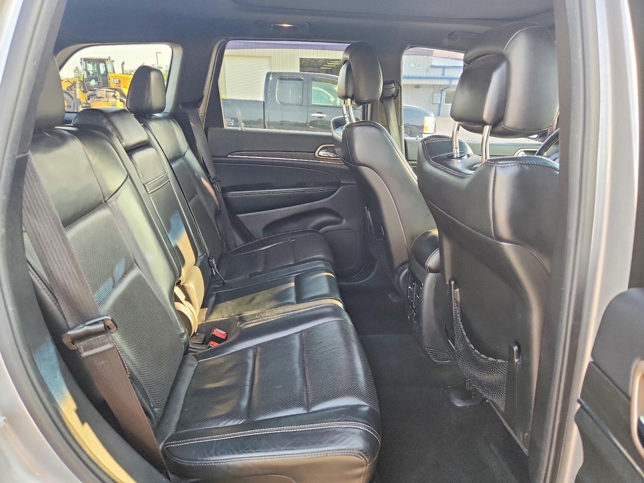 2015 Jeep Grand Cherokee Limited Silver vin: 1C4RJFBG9FC697659