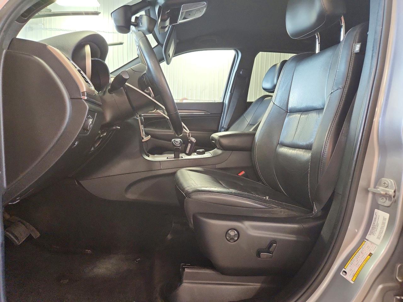 2015 Jeep Grand Cherokee Limited Silver vin: 1C4RJFBG9FC724195