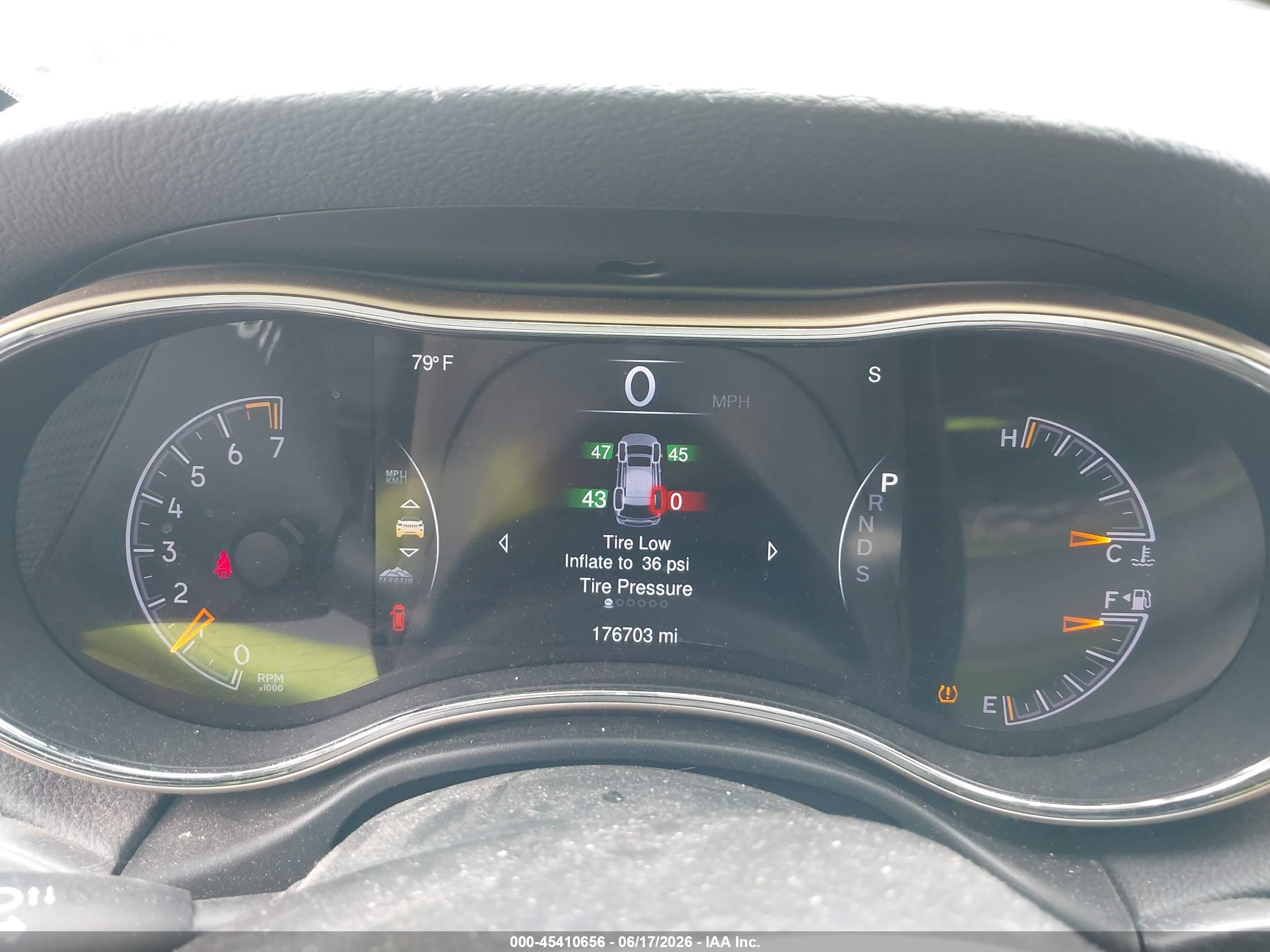 2015 Jeep Grand Cherokee Limited Серебряный vin: 1C4RJFBG9FC733298