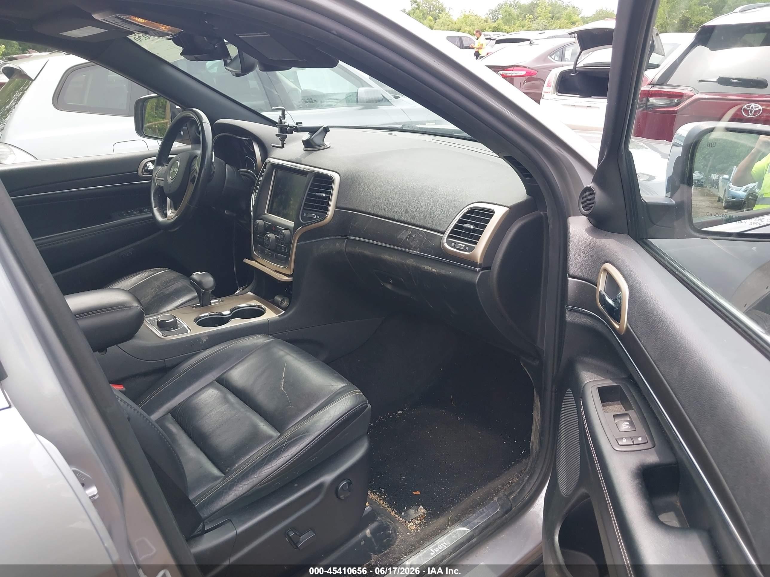 2015 Jeep Grand Cherokee Limited Серебряный vin: 1C4RJFBG9FC733298