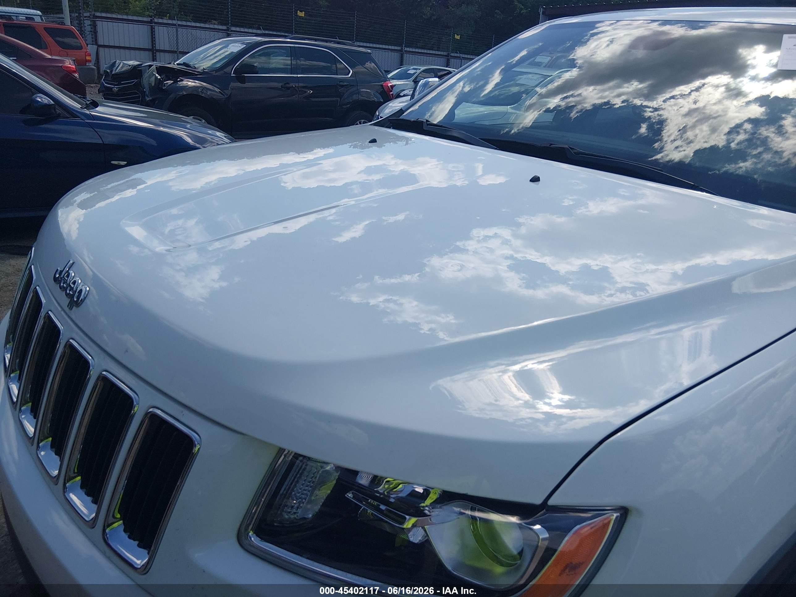 2015 Jeep Grand Cherokee Limited White vin: 1C4RJFBG9FC911016