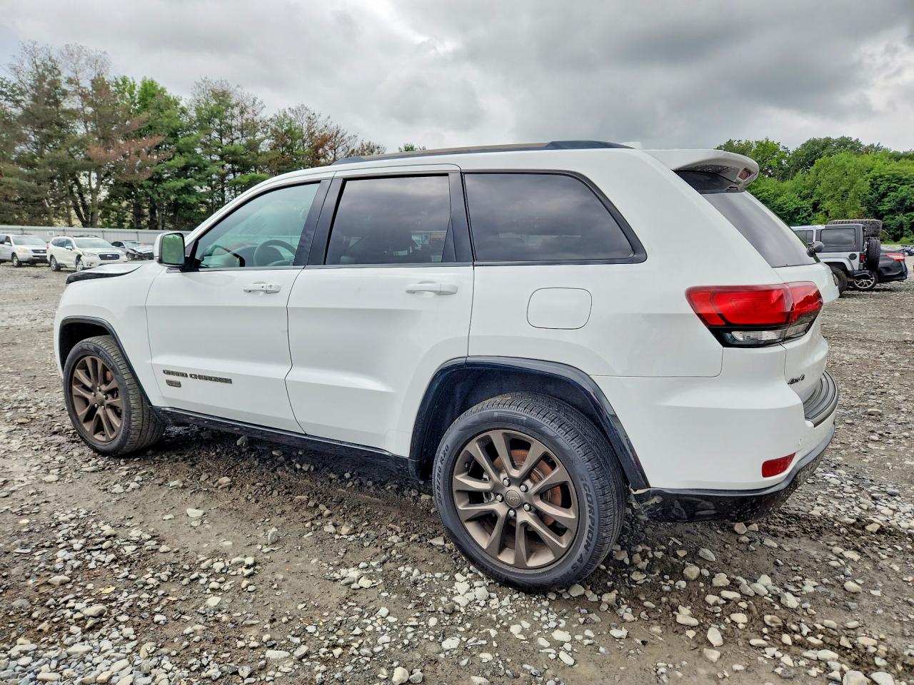 2016 Jeep Grand Cherokee Limited White vin: 1C4RJFBG9GC384564