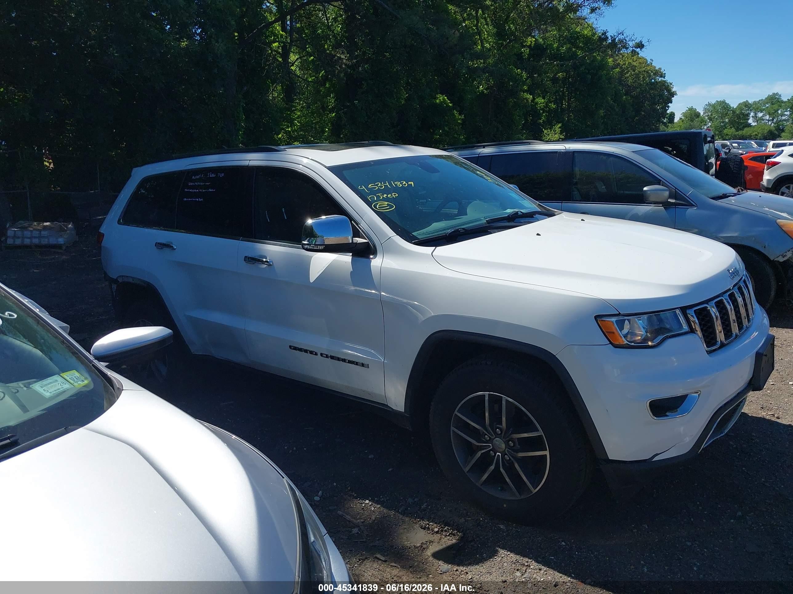 2017 Jeep Grand Cherokee Limited 4x4 White vin: 1C4RJFBG9HC849751