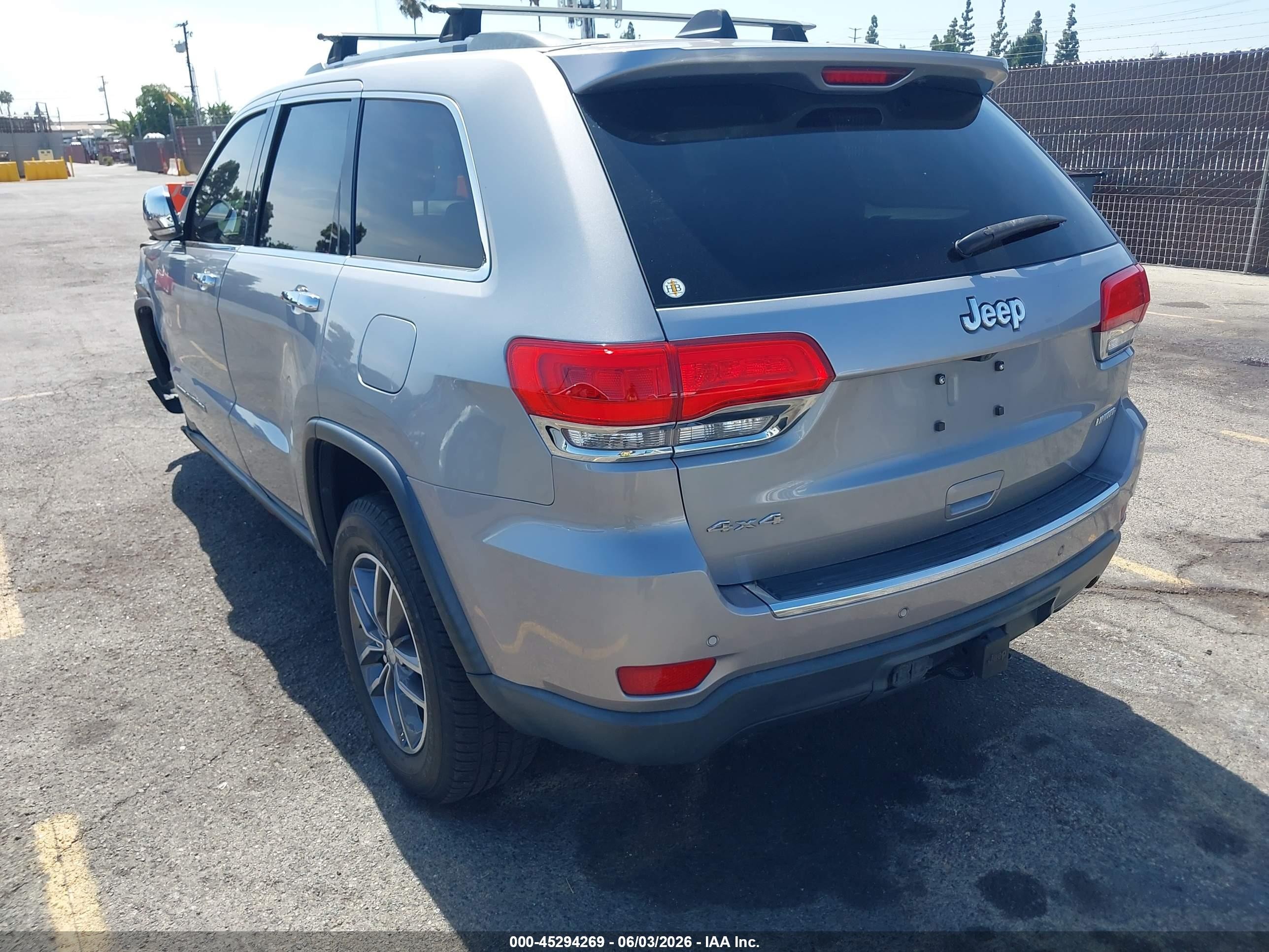 2017 Jeep Grand Cherokee Limited 4x4 Silver vin: 1C4RJFBG9HC939305
