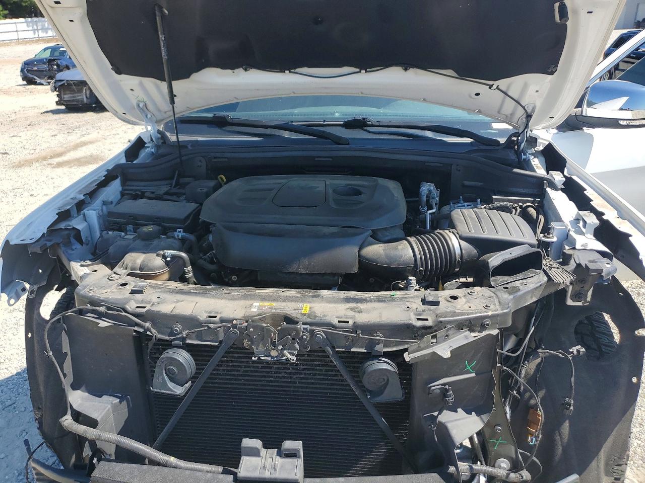 2022 Jeep Gran Cheor White vin: 1C4RJFBG9NC111024