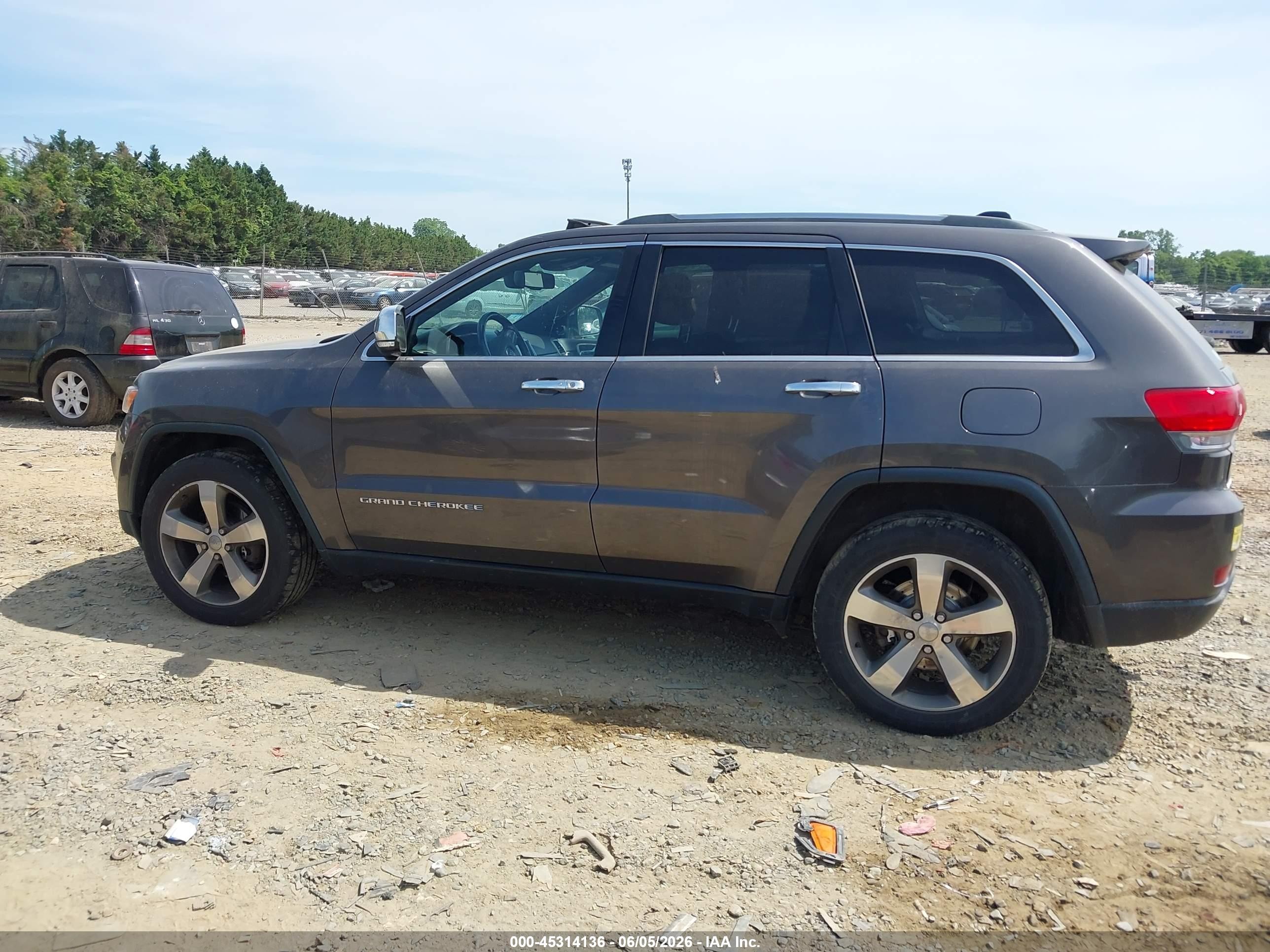 2014 Jeep Grand Cherokee Limited Dark Brown vin: 1C4RJFBGXEC400624