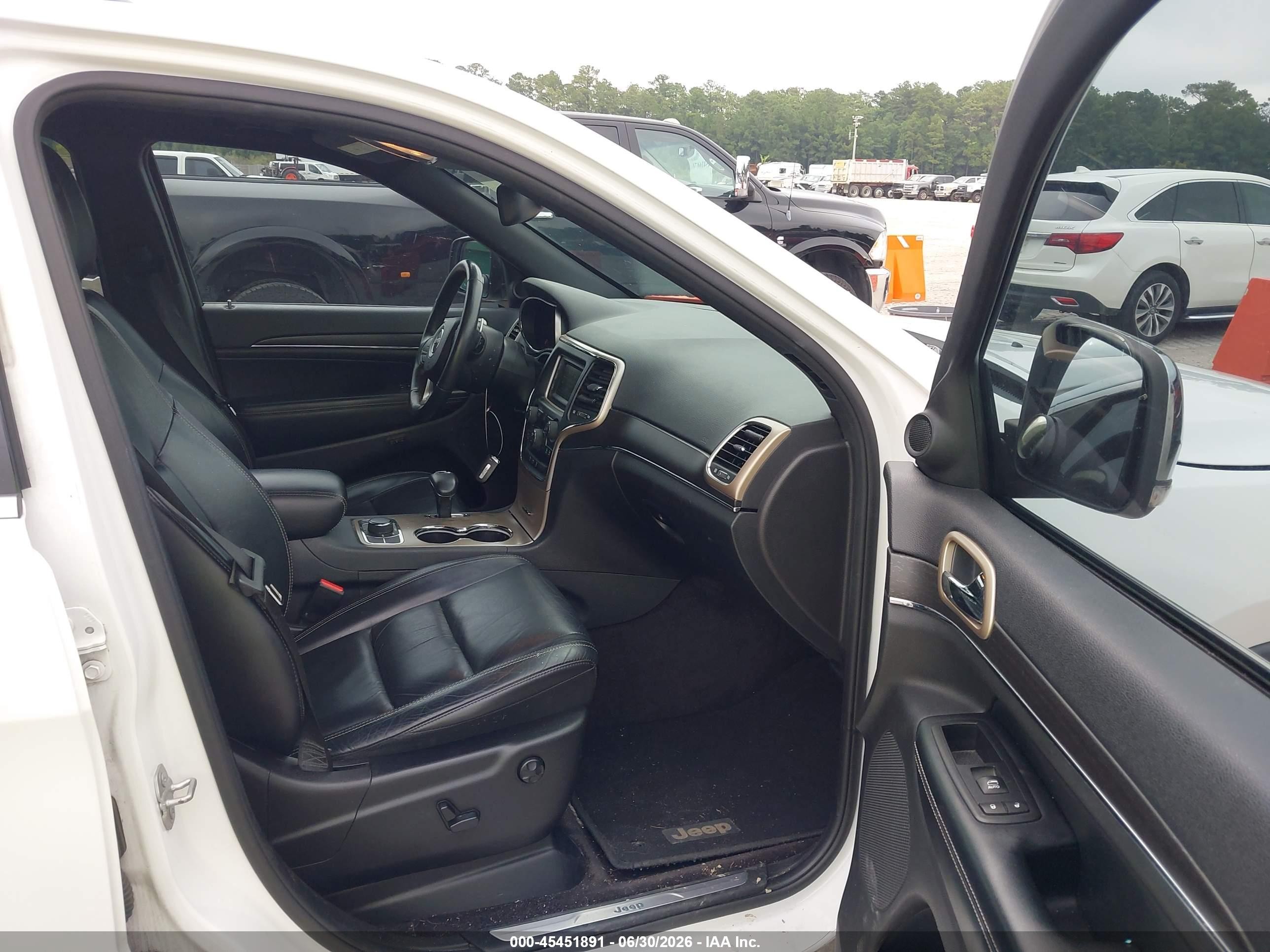 2015 Jeep Grand Cherokee Limited White vin: 1C4RJFBGXFC216849