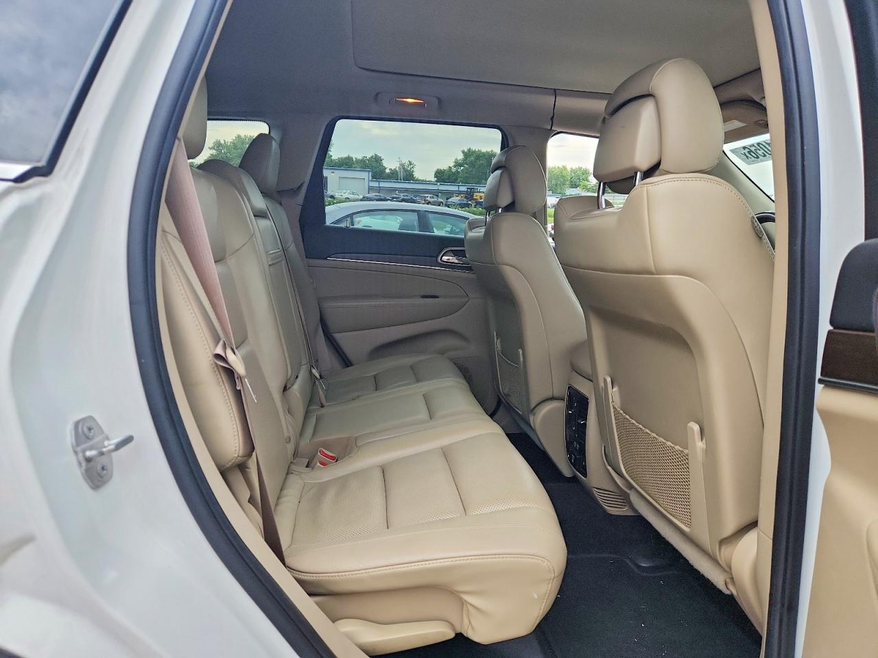 2015 Jeep Grand Cherokee Limited White vin: 1C4RJFBGXFC648325