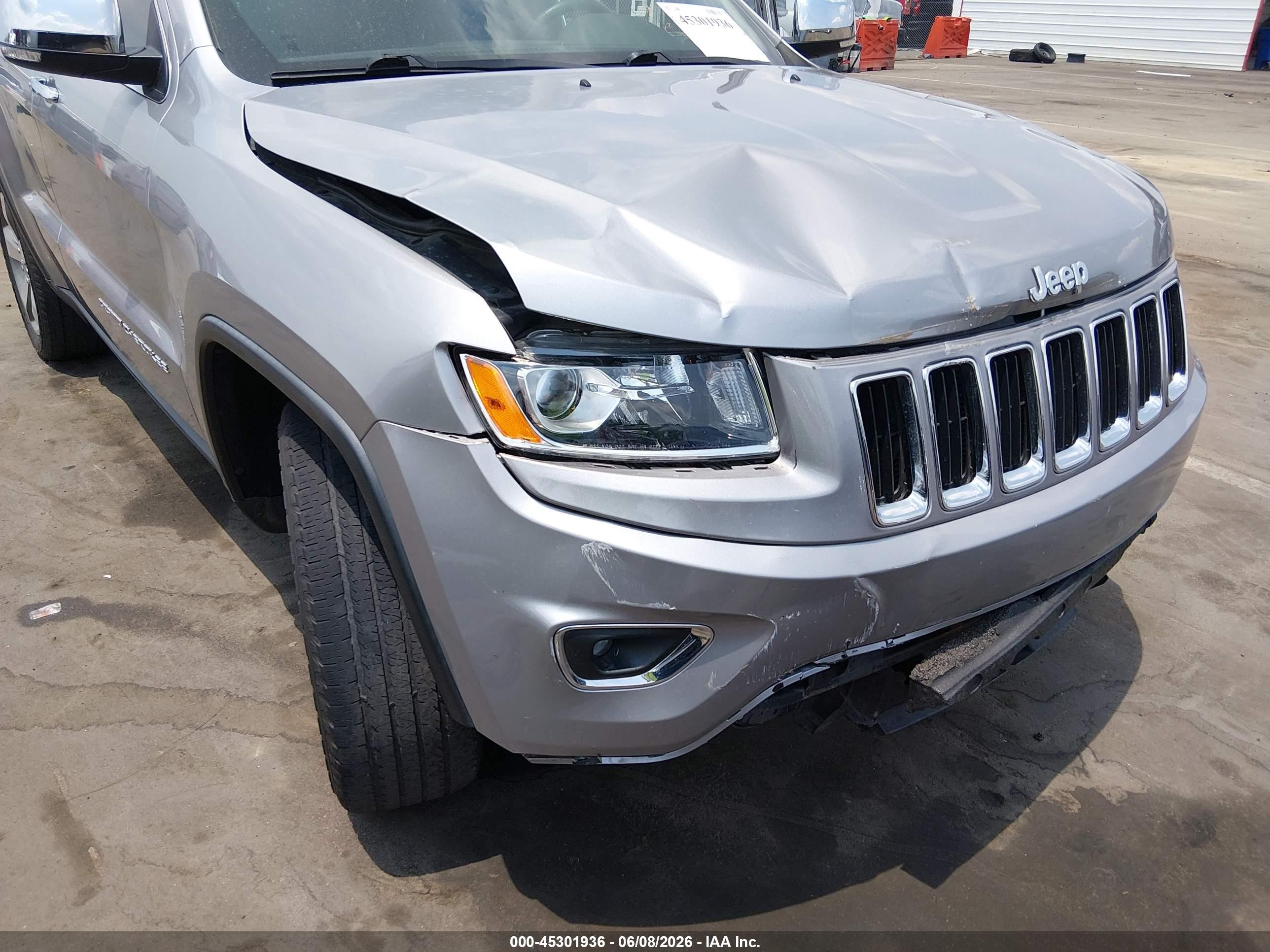 2015 Jeep Grand Cherokee Limited Silver vin: 1C4RJFBGXFC650169