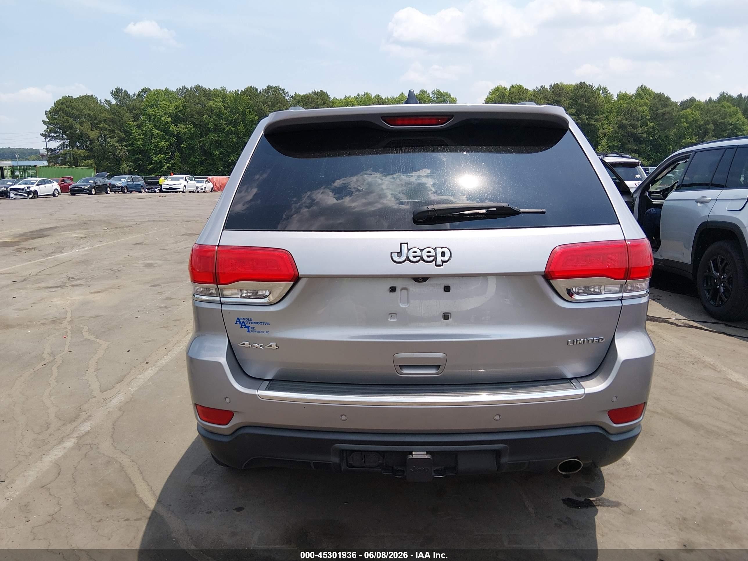 2015 Jeep Grand Cherokee Limited Silver vin: 1C4RJFBGXFC650169