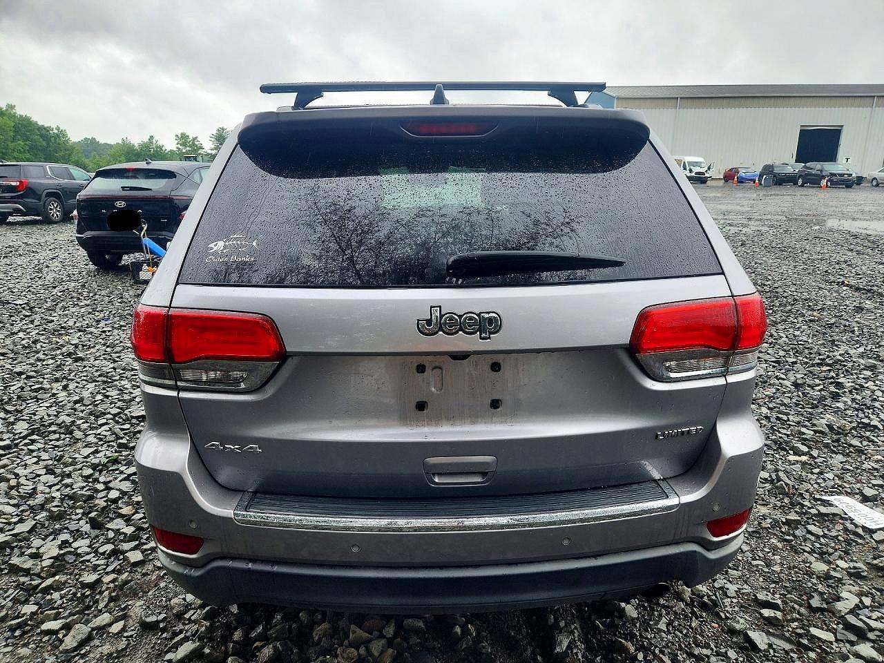 2015 Jeep Grand Cherokee Limited Silver vin: 1C4RJFBGXFC667828