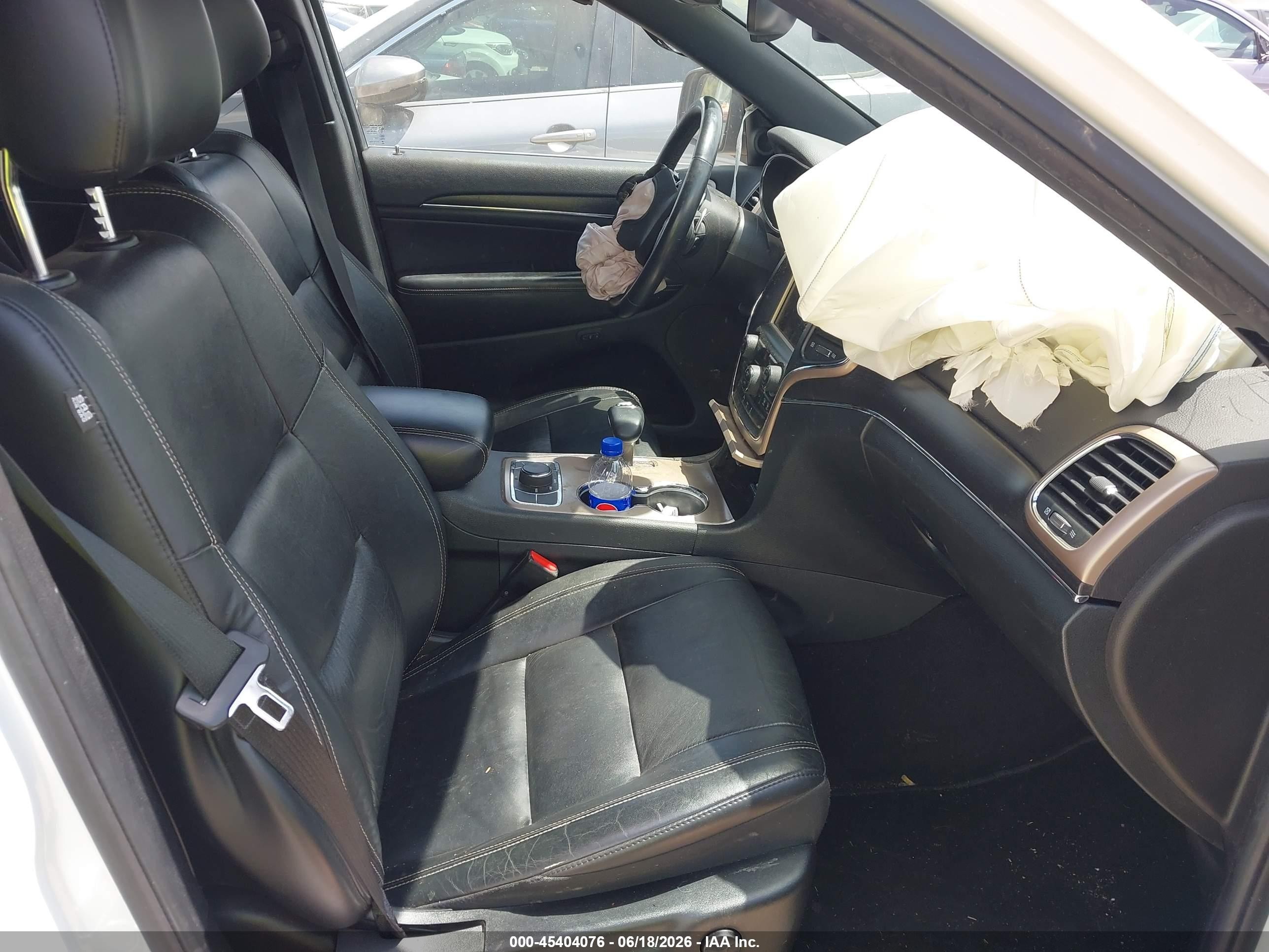 2015 Jeep Grand Cherokee Limited White vin: 1C4RJFBGXFC679042