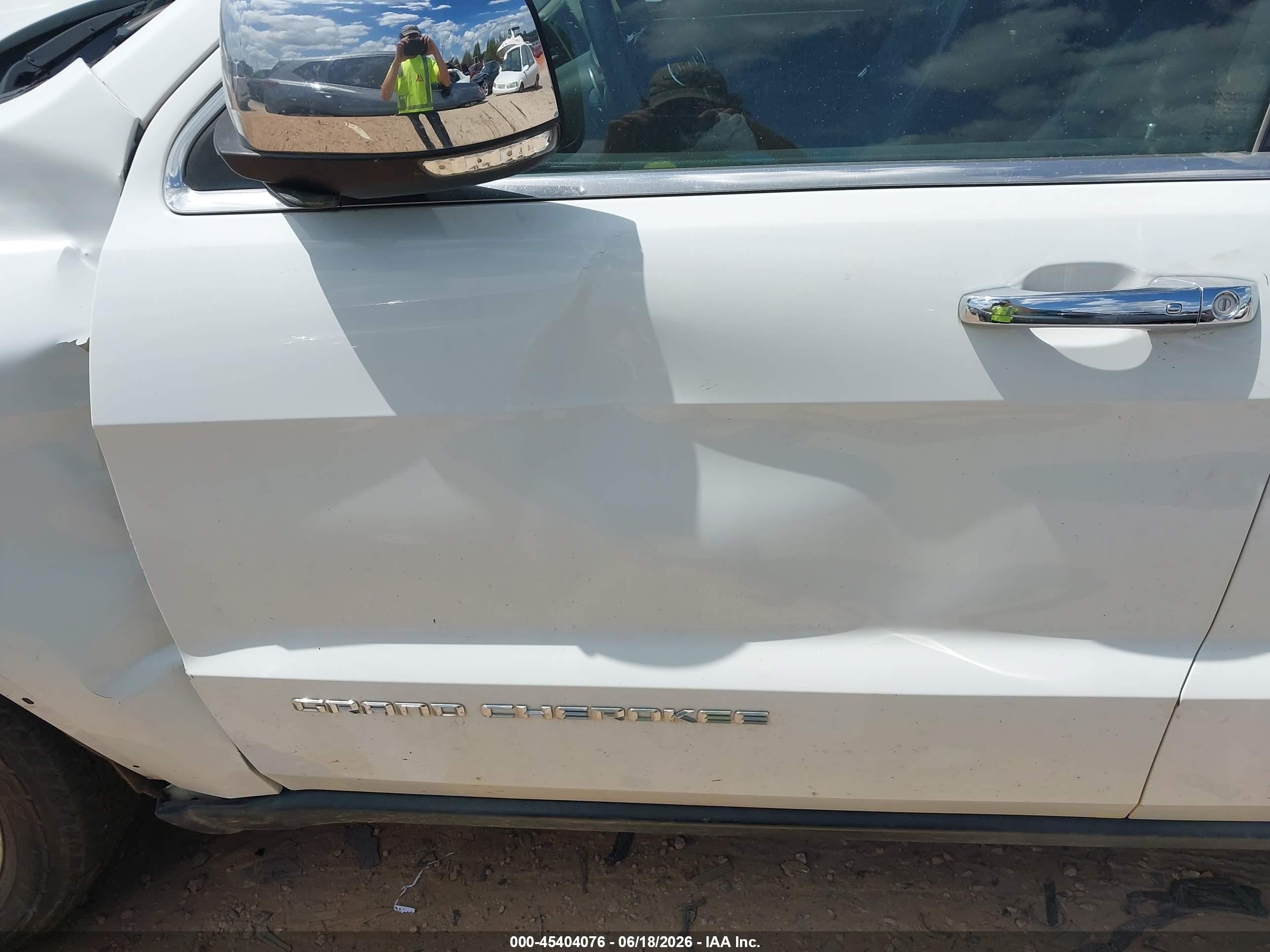 2015 Jeep Grand Cherokee Limited White vin: 1C4RJFBGXFC679042