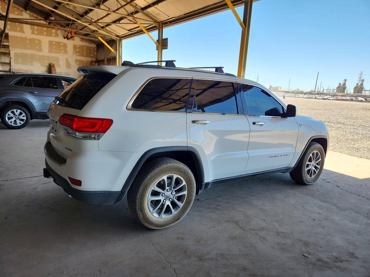 2015 Jeep Grand Cherokee Limited White vin: 1C4RJFBM6FC924893