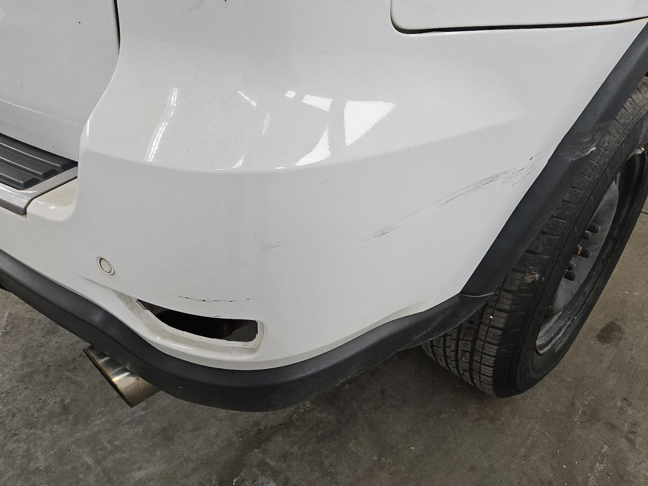 2013 Jeep Grand Cherokee Limited White vin: 1C4RJFBT0DC601251 Damage: Rear Bumper, Multiple Scratches Heavy, 5